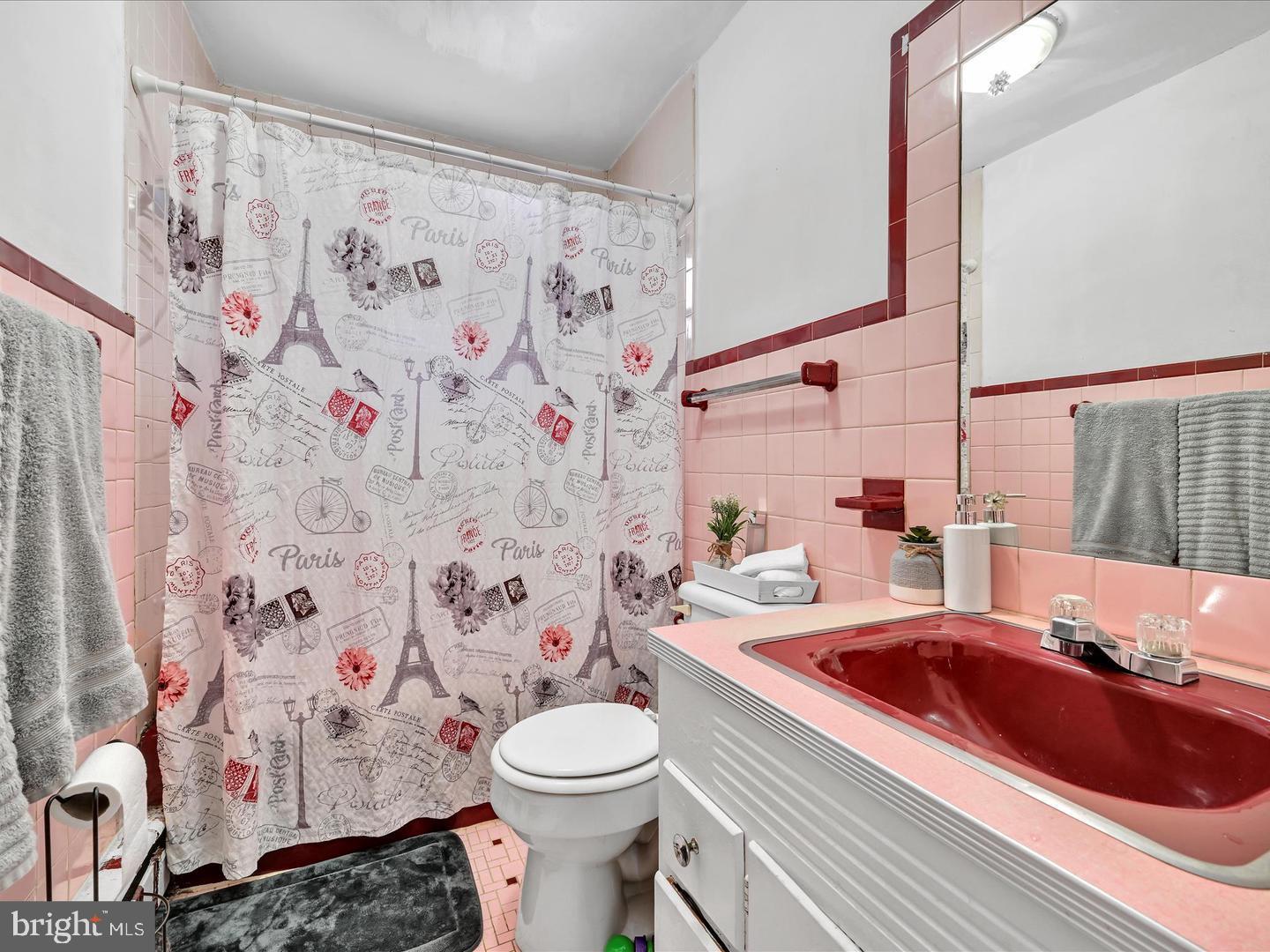 YORKVILLE - Residential