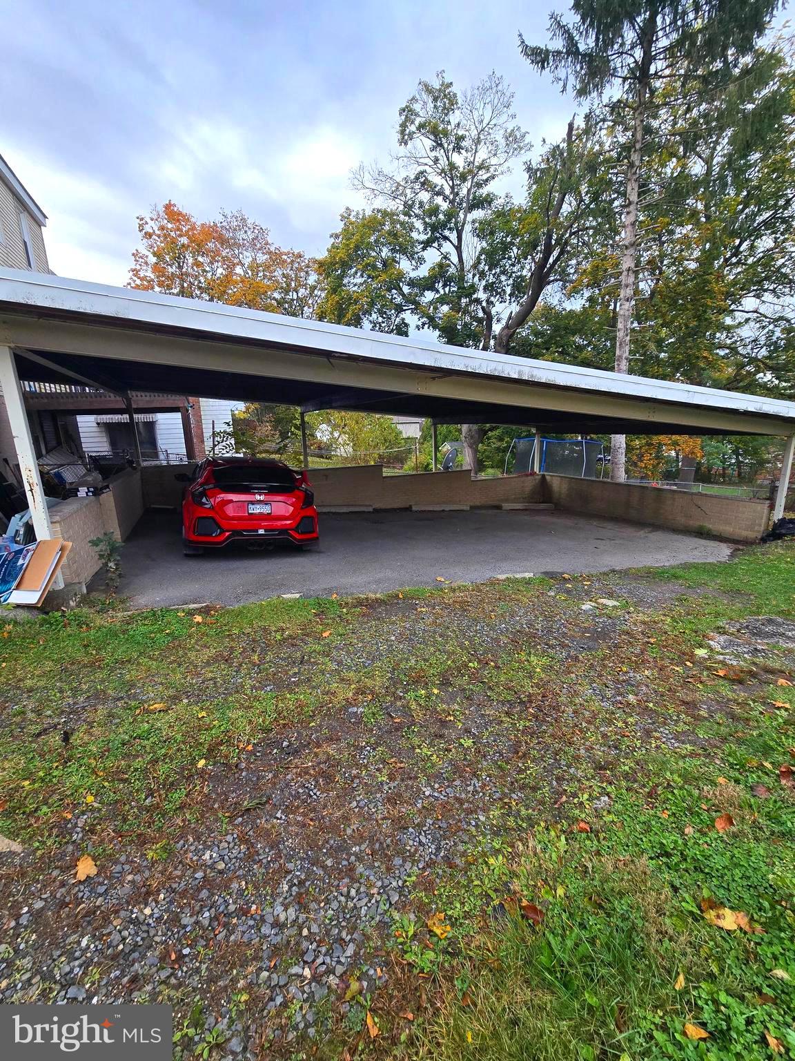 YORKVILLE - Residential