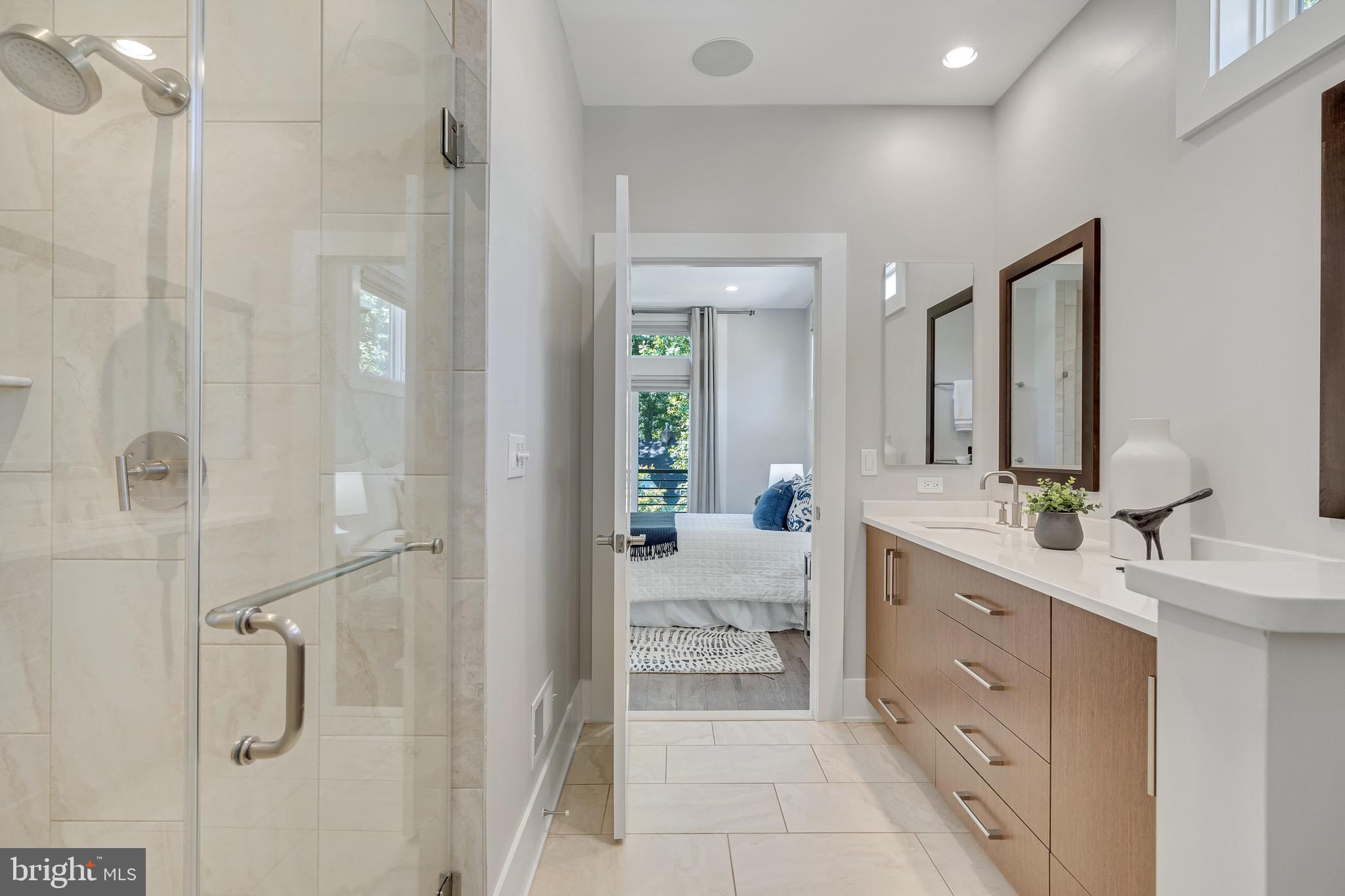 GROSVENOR HEIGHTS - Residential