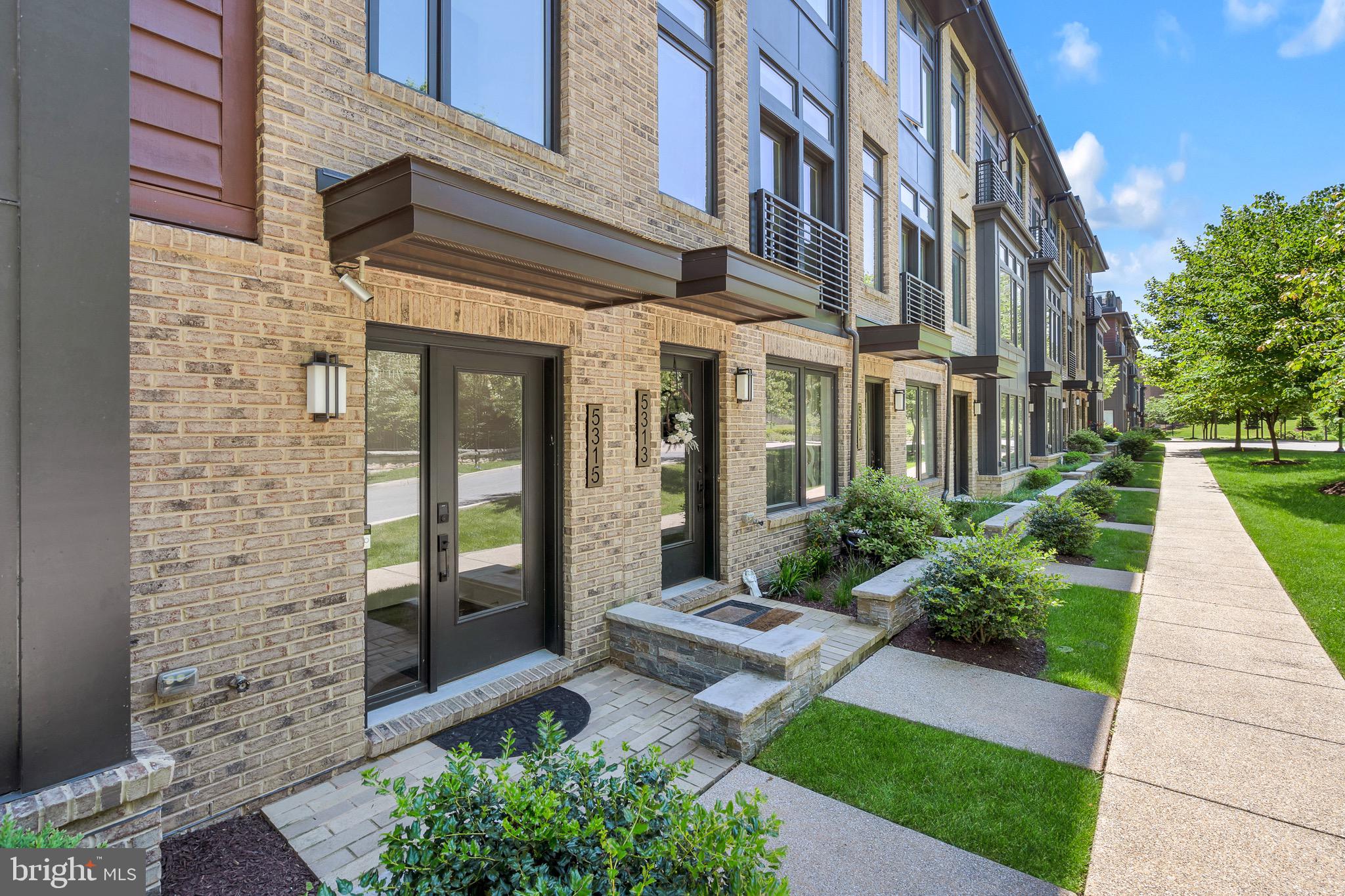 GROSVENOR HEIGHTS - Residential