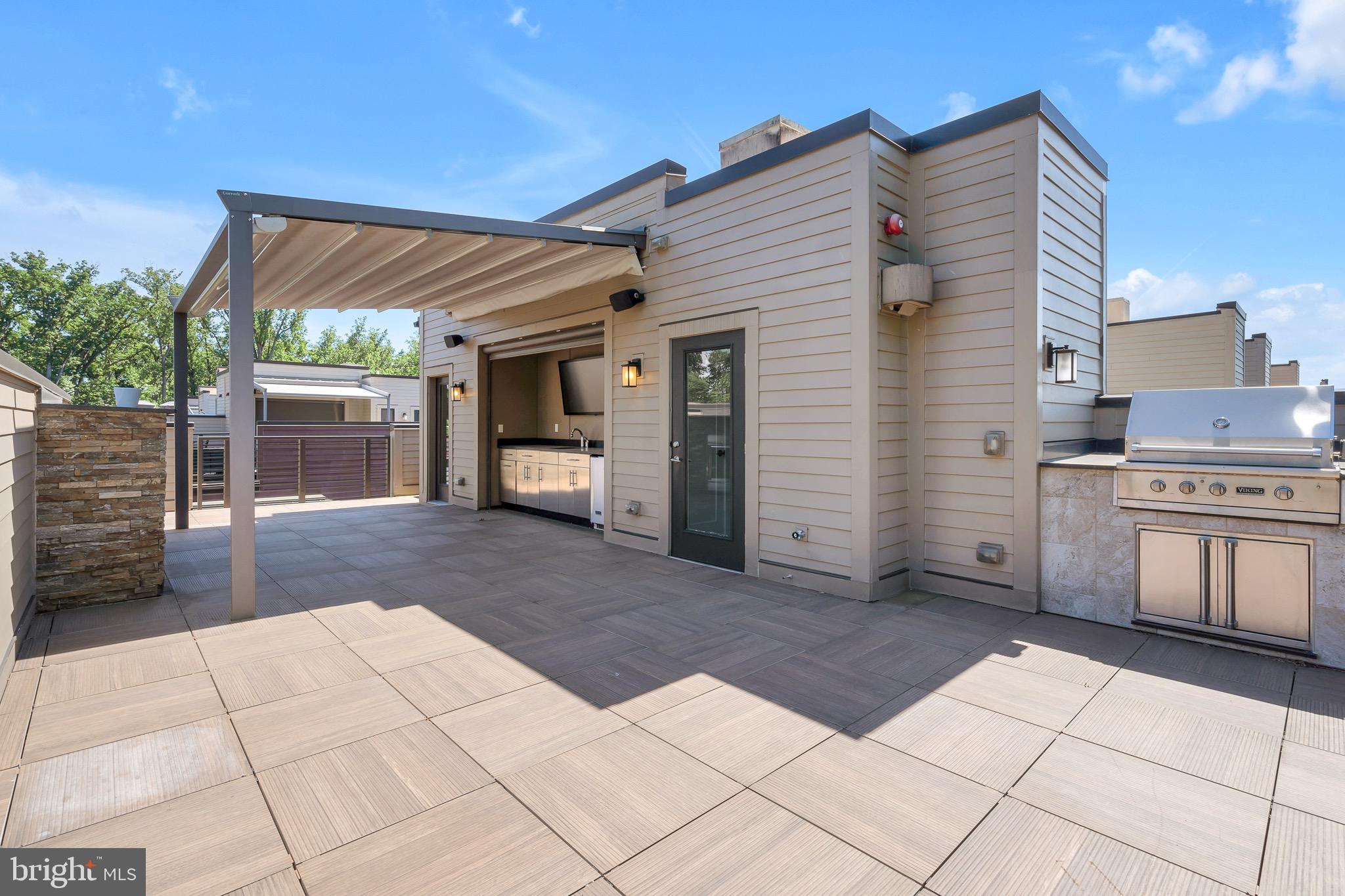 GROSVENOR HEIGHTS - Residential