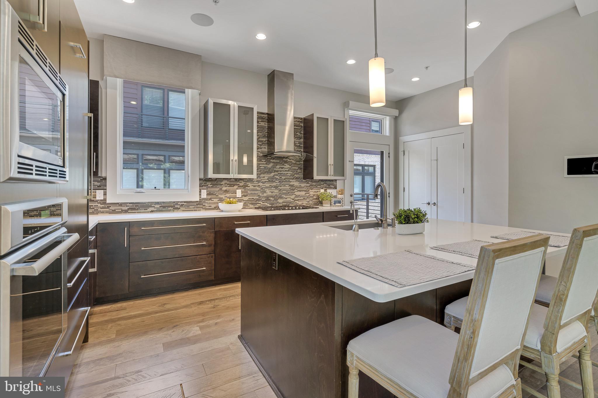 GROSVENOR HEIGHTS - Residential