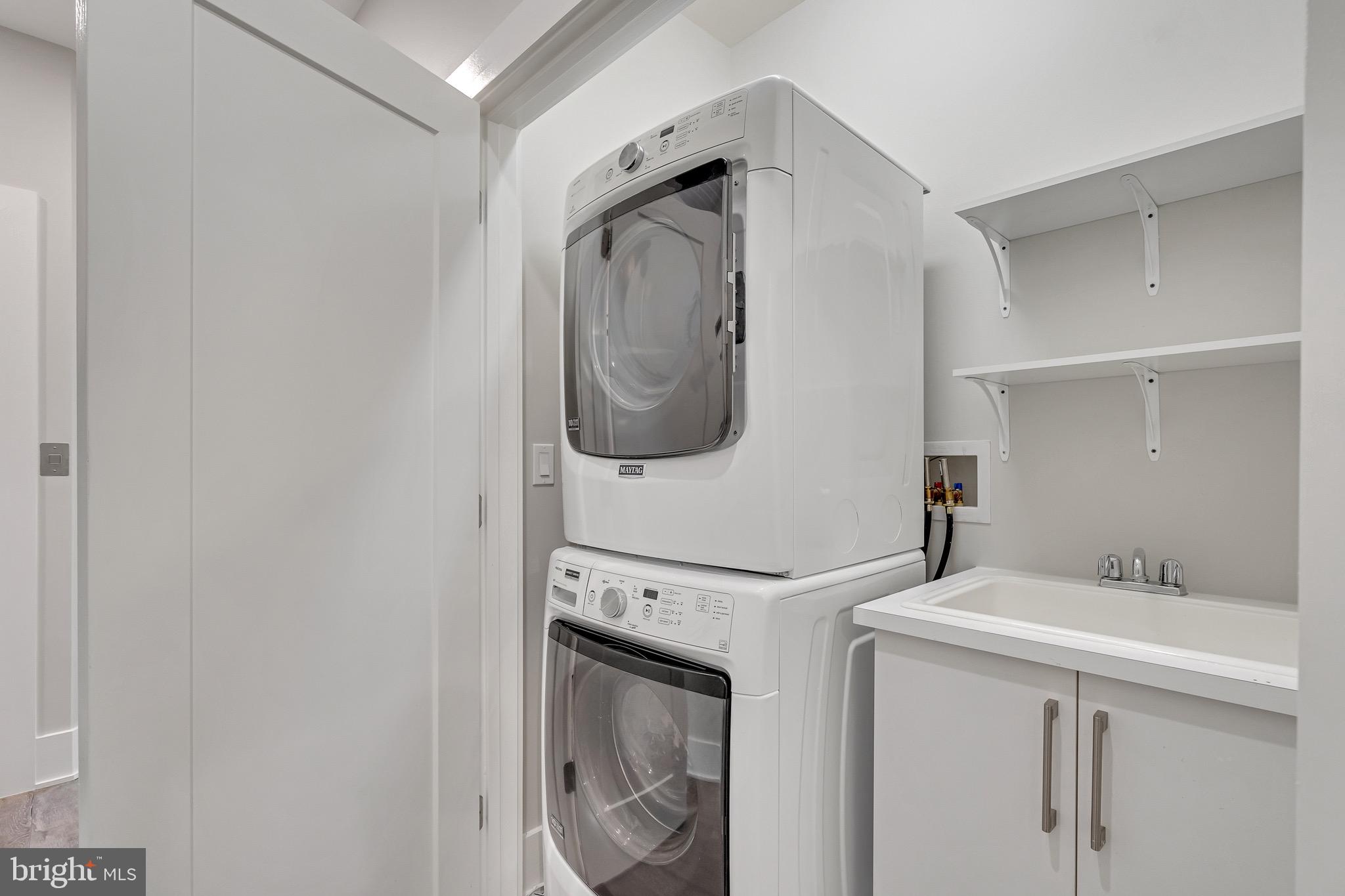 GROSVENOR HEIGHTS - Residential