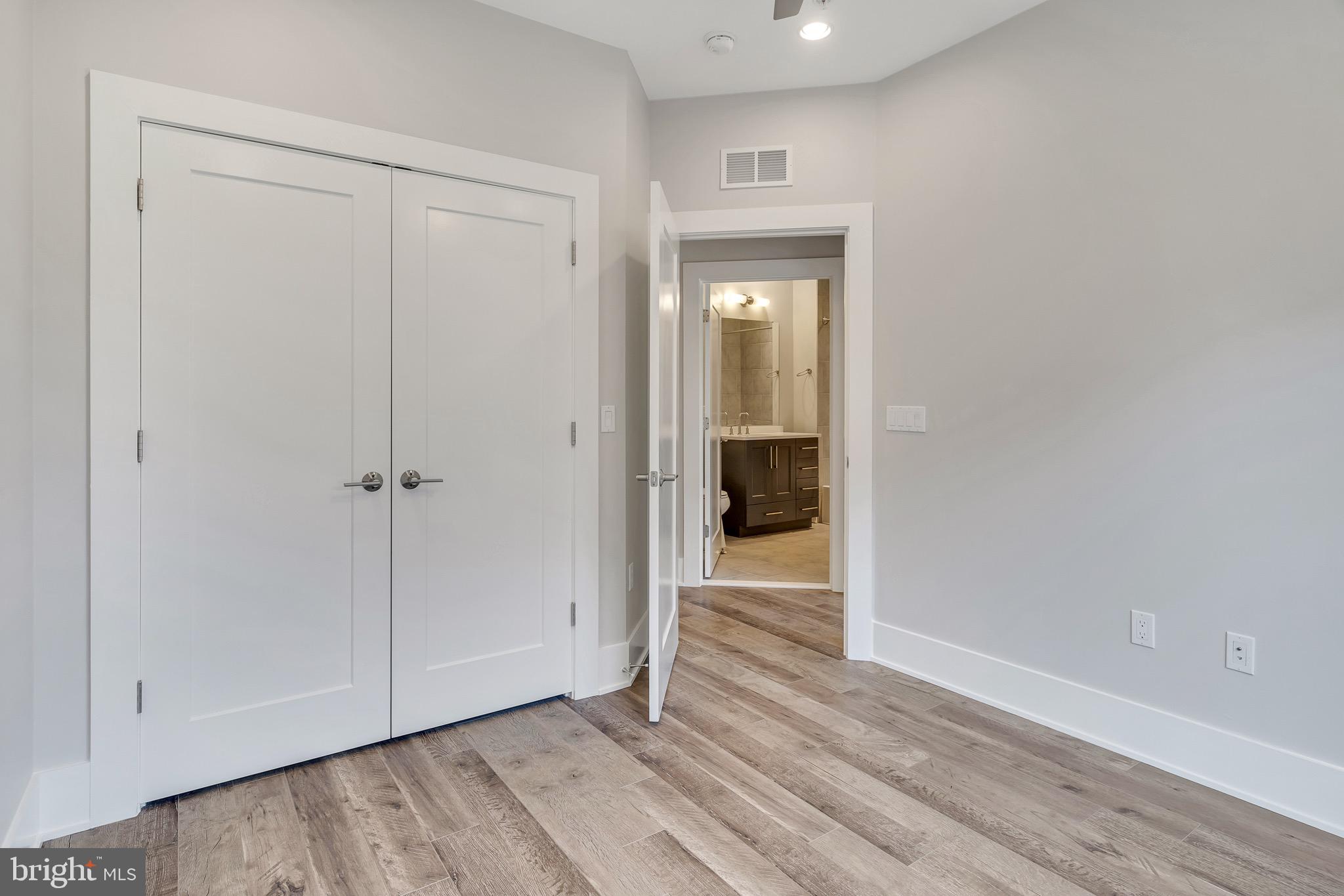 GROSVENOR HEIGHTS - Residential