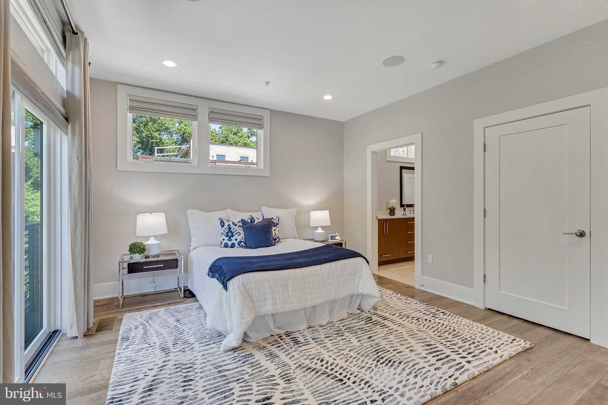 GROSVENOR HEIGHTS - Residential