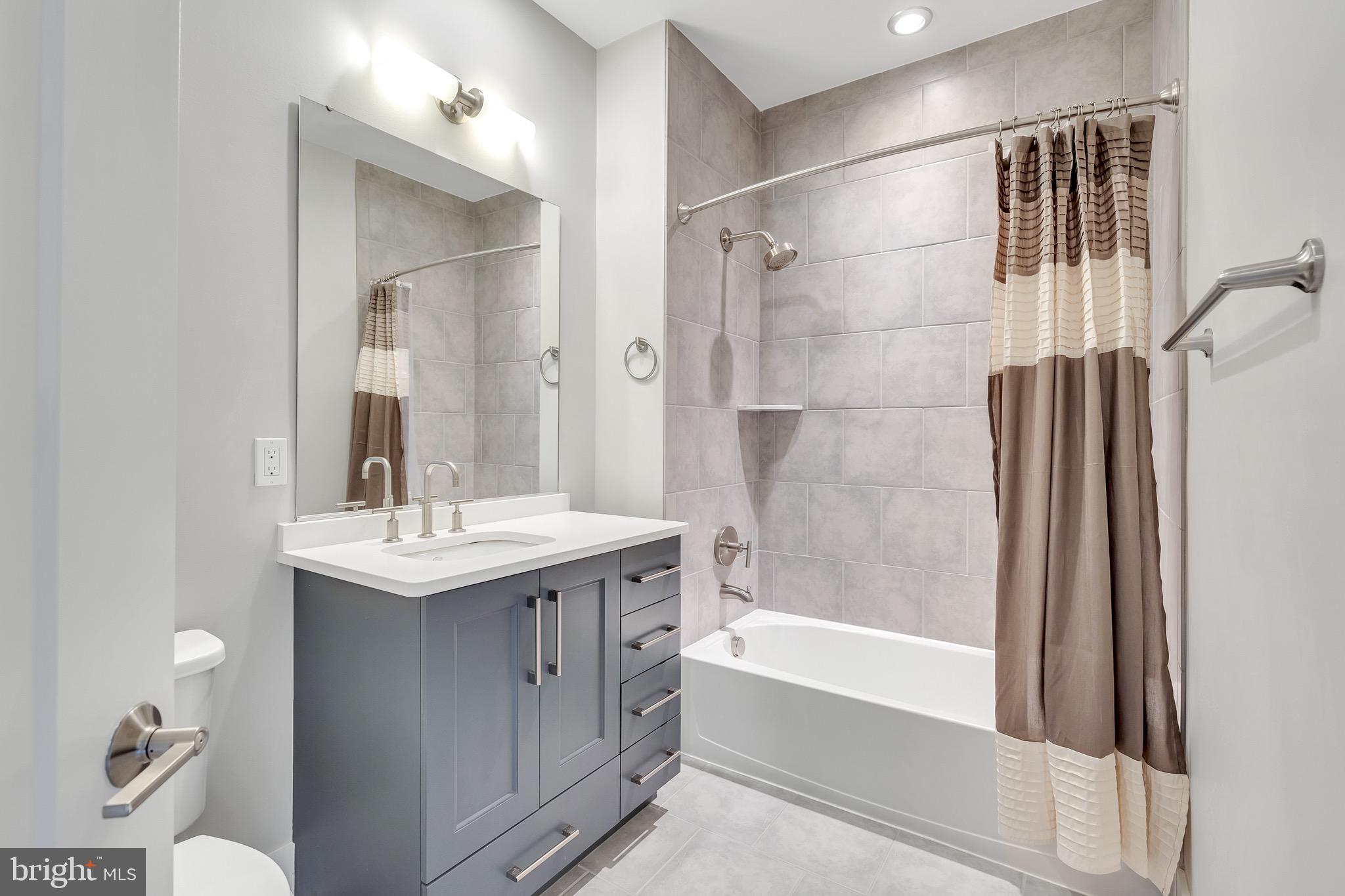 GROSVENOR HEIGHTS - Residential