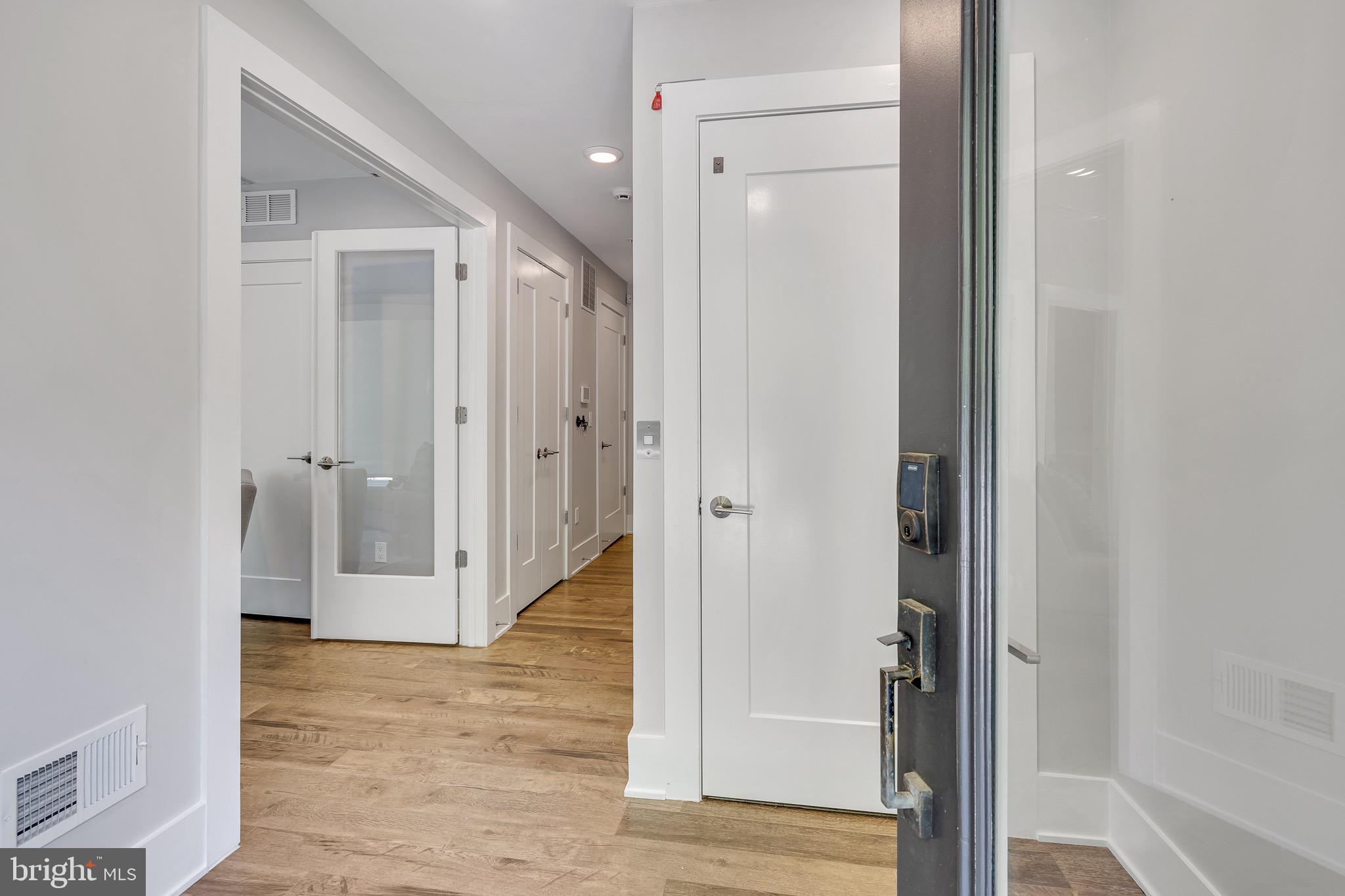 GROSVENOR HEIGHTS - Residential