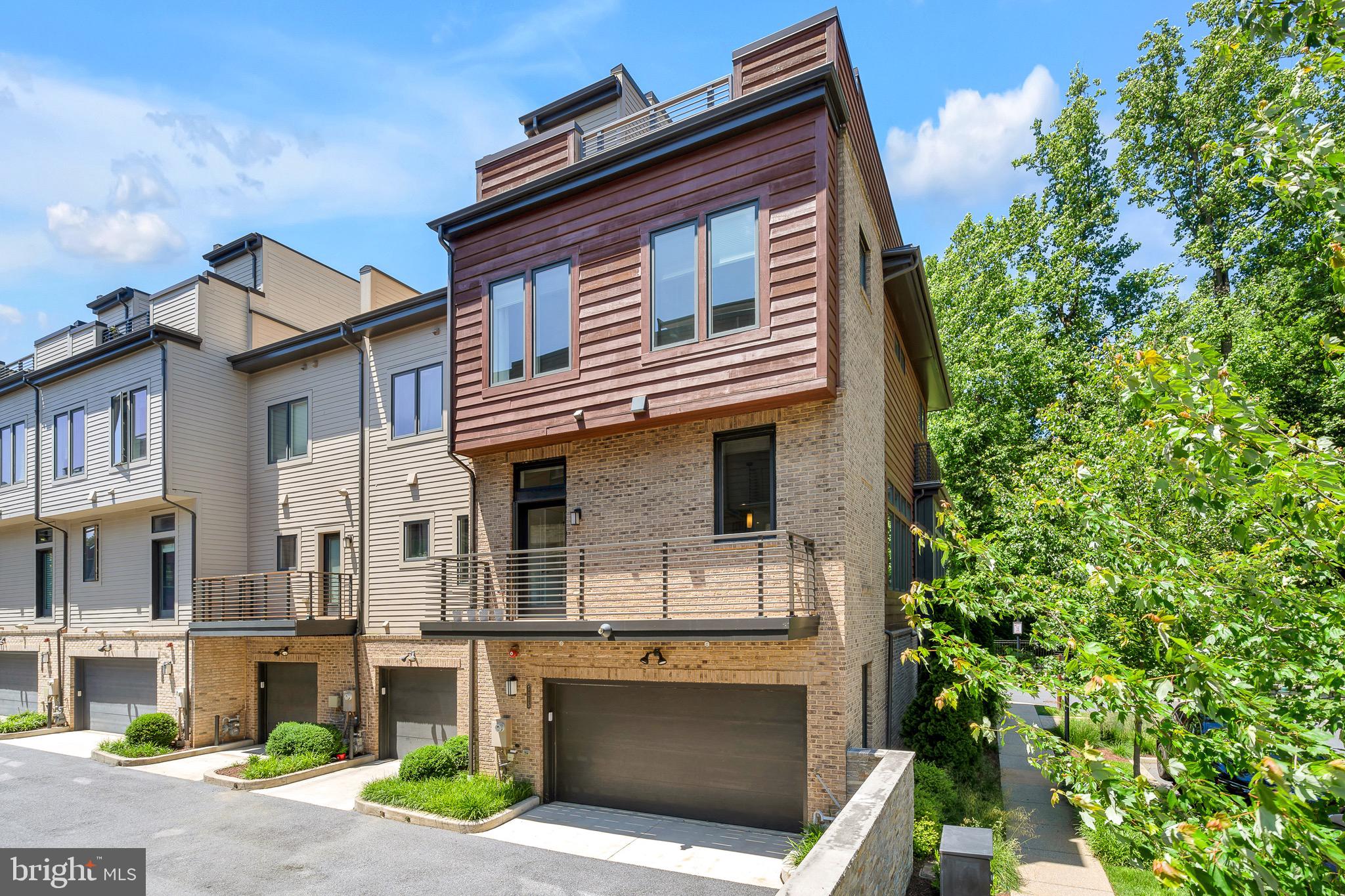 GROSVENOR HEIGHTS - Residential