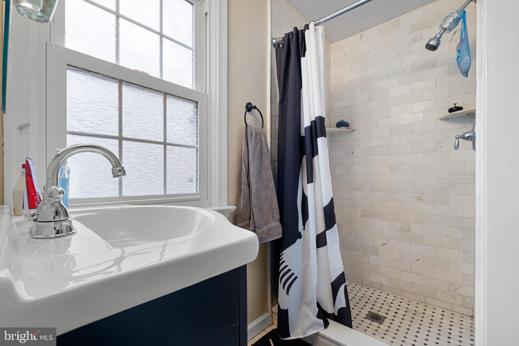 BELLEVUE MANOR ADD - Residential