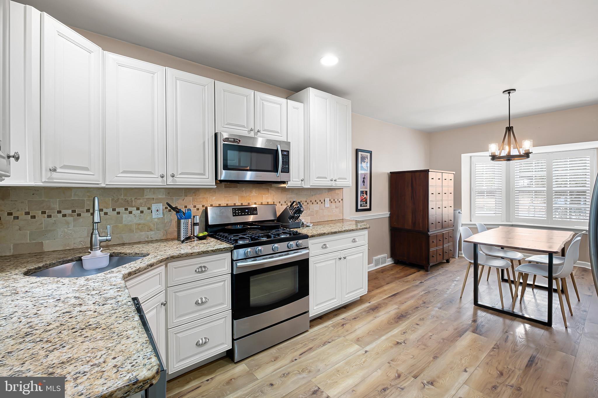 BELLEVUE MANOR ADD - Residential