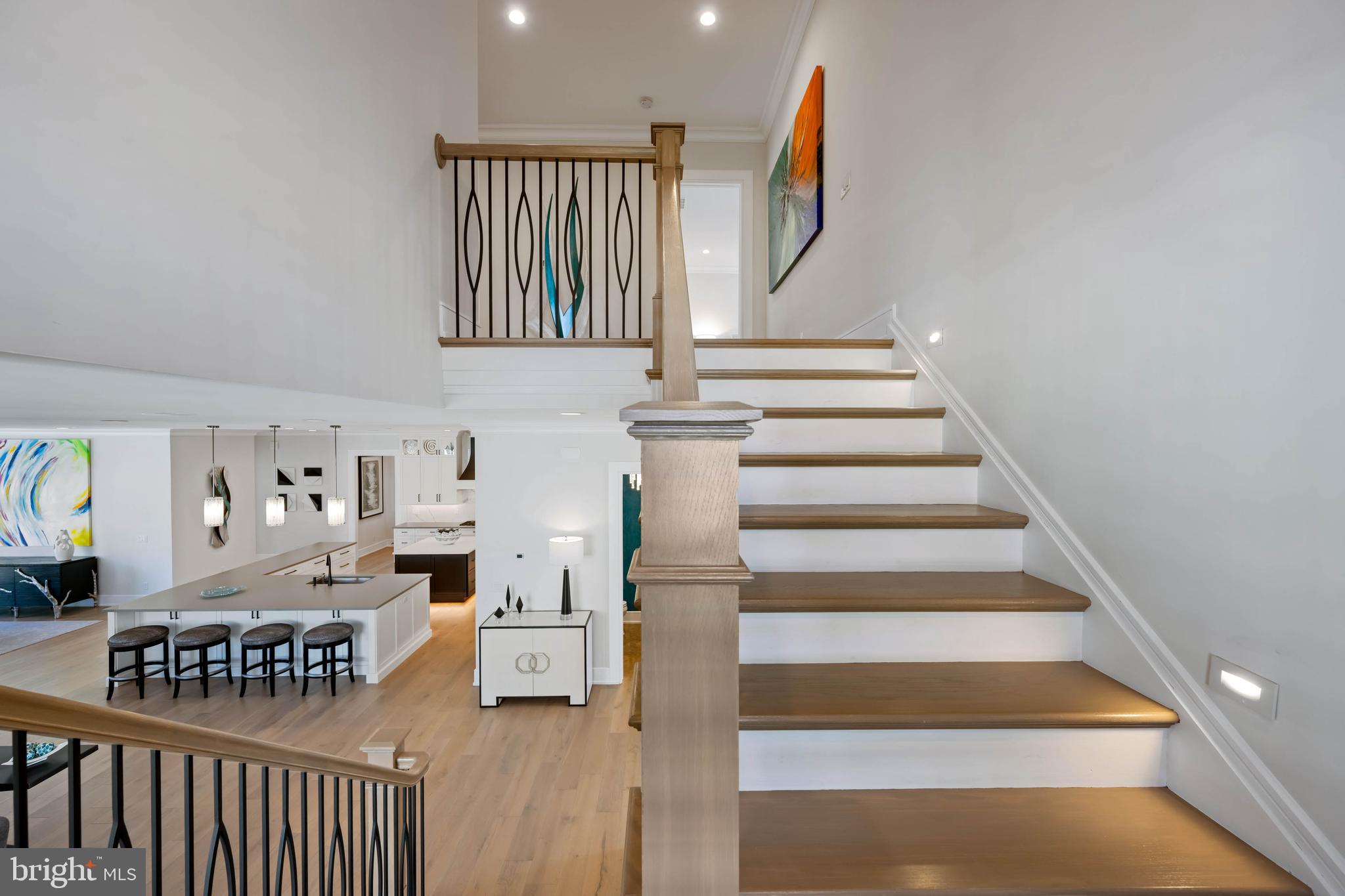 SHOWFIELD - Residential