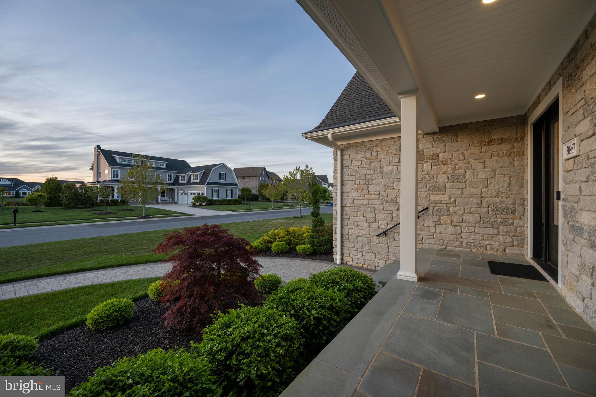 SHOWFIELD - Residential