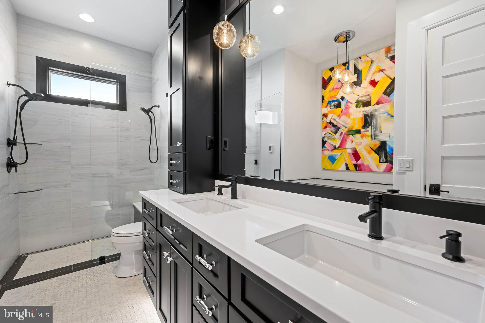 SHOWFIELD - Residential