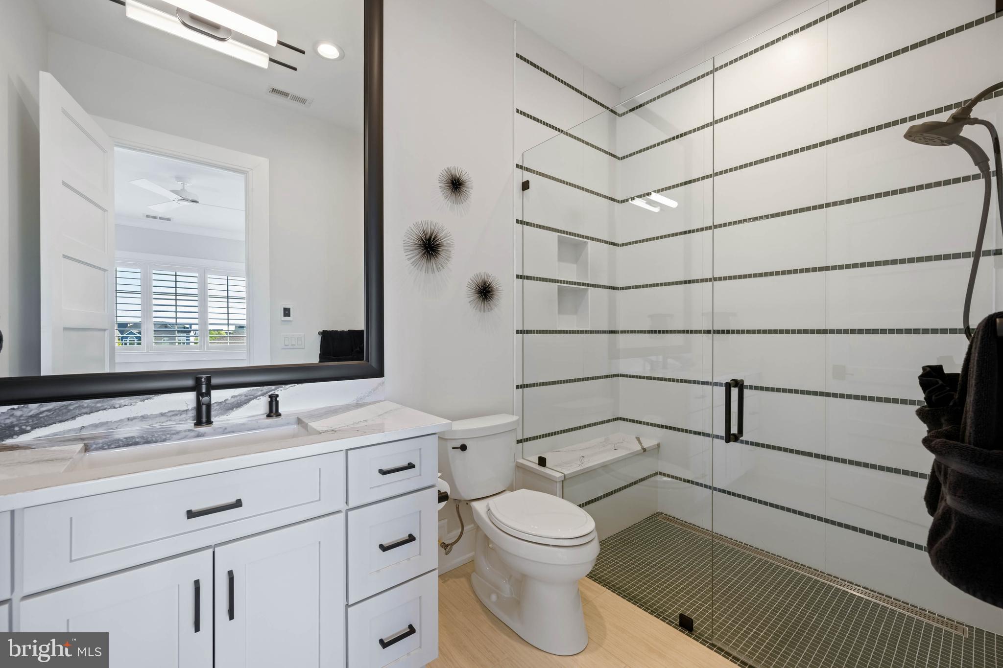 SHOWFIELD - Residential