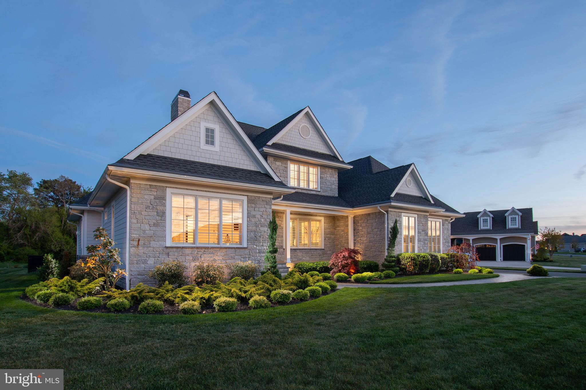 SHOWFIELD - Residential