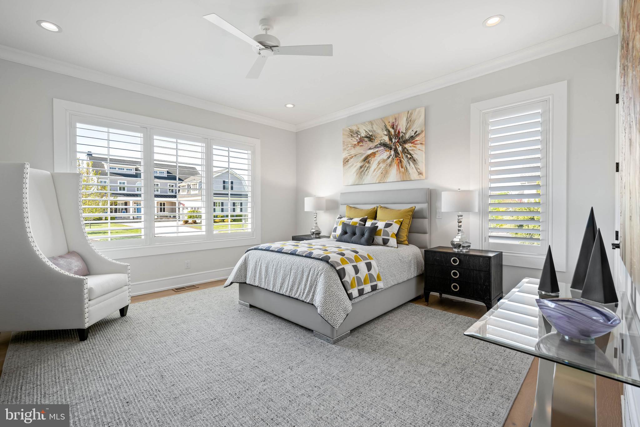 SHOWFIELD - Residential