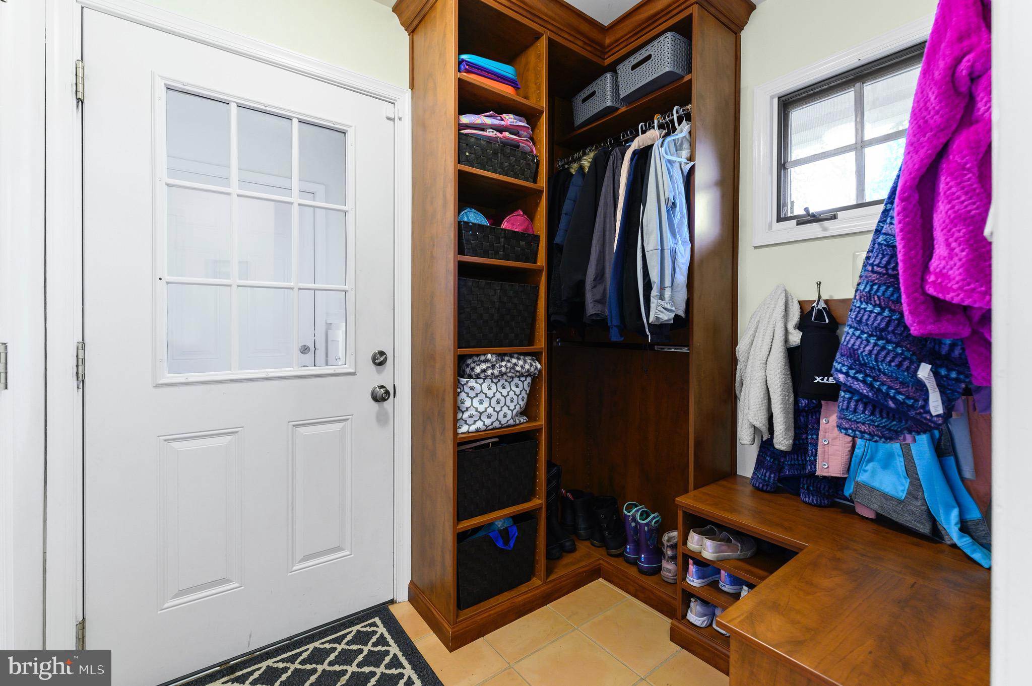 SHADOW OAK - Residential