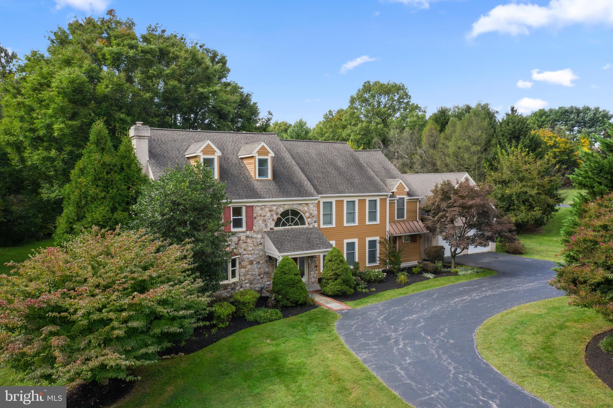 SHADOW OAK - Residential