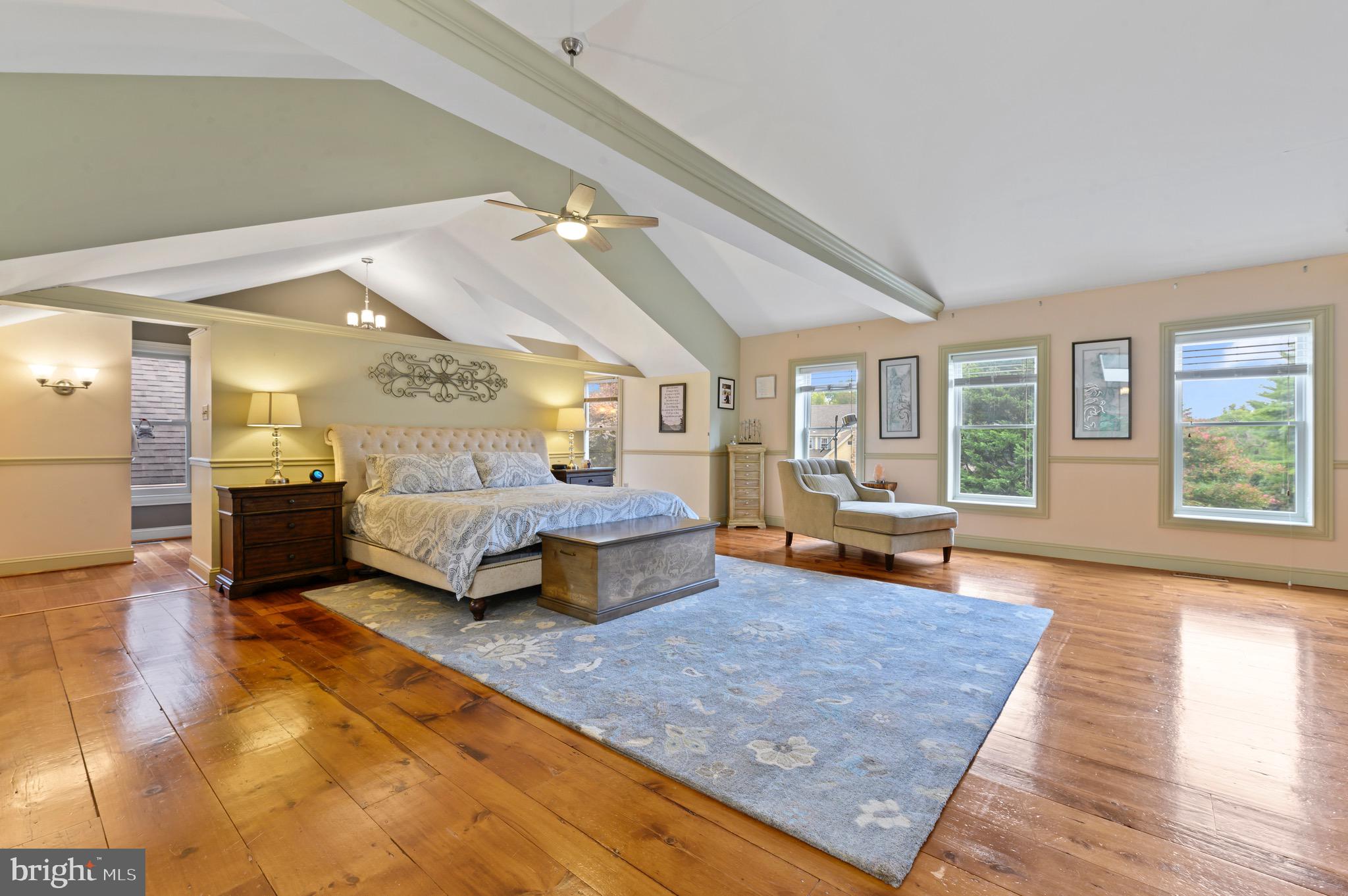 SHADOW OAK - Residential