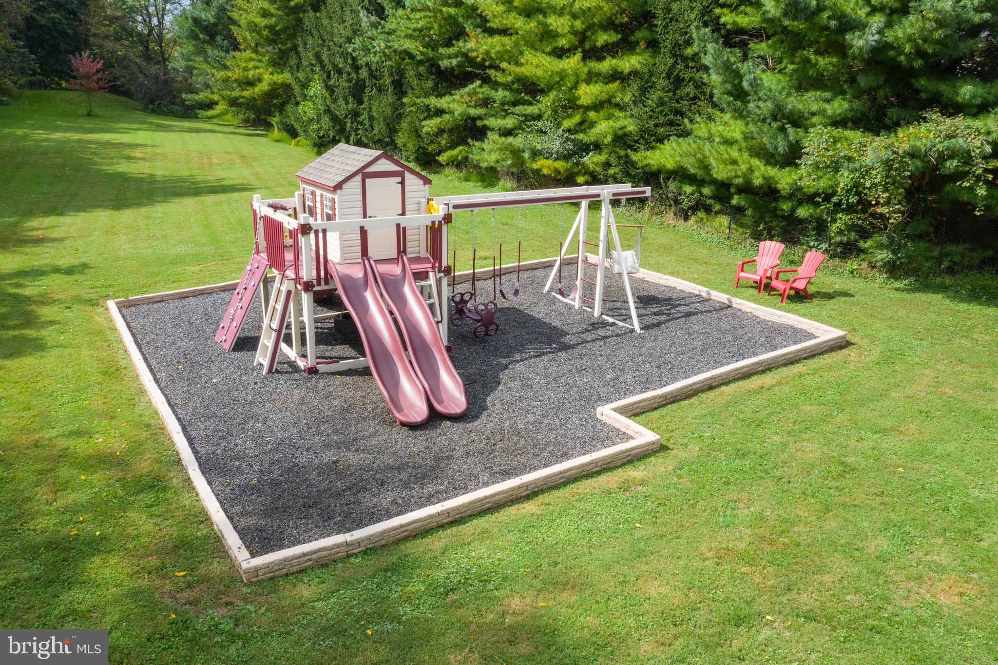 SHADOW OAK - Residential