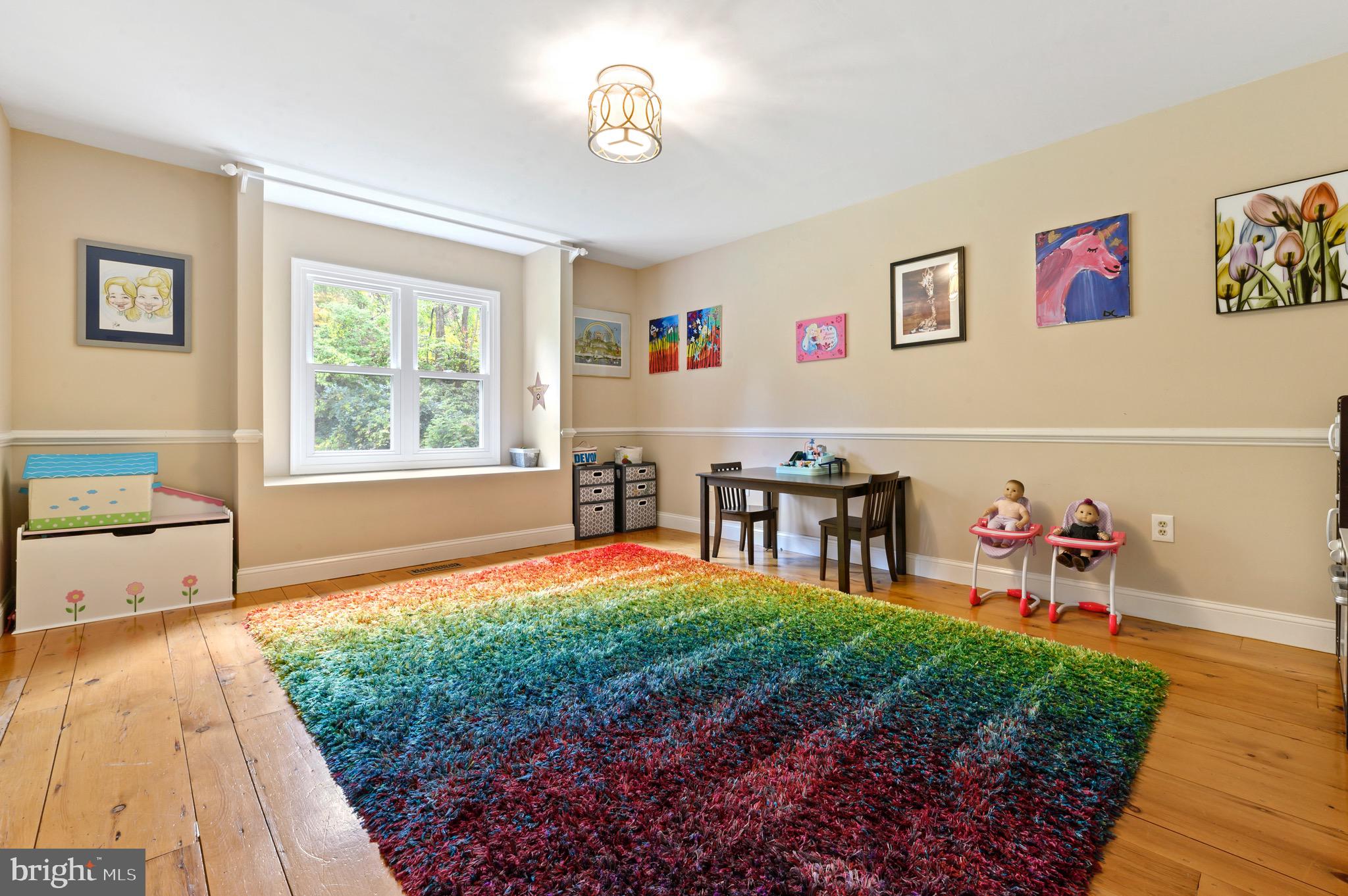 SHADOW OAK - Residential