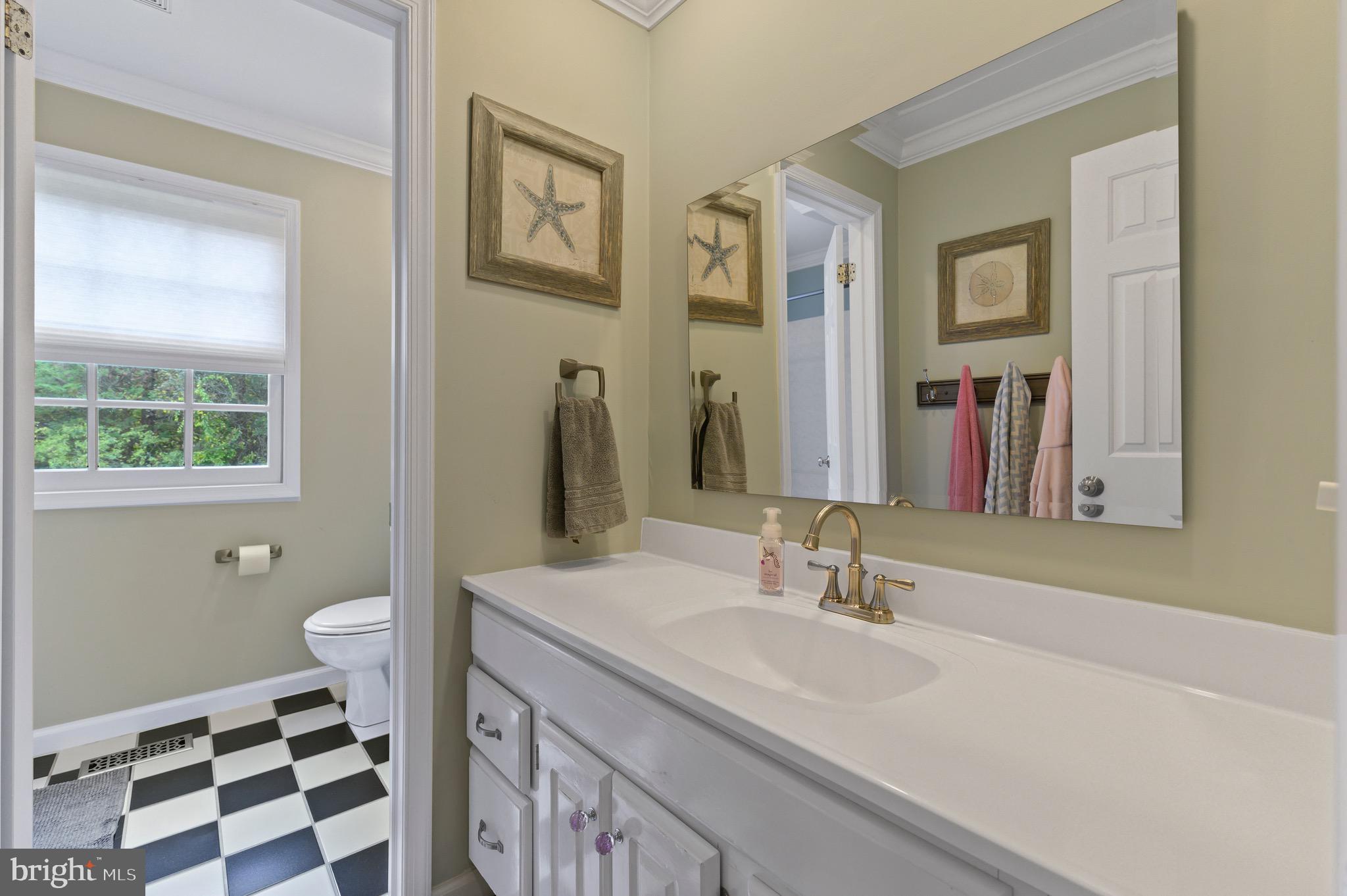 SHADOW OAK - Residential