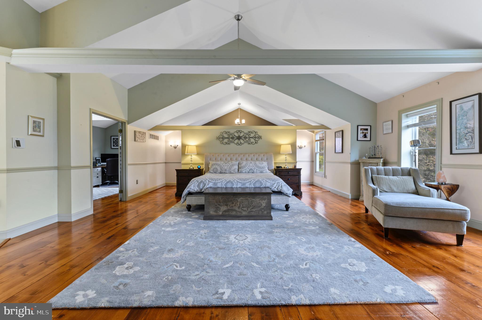 SHADOW OAK - Residential