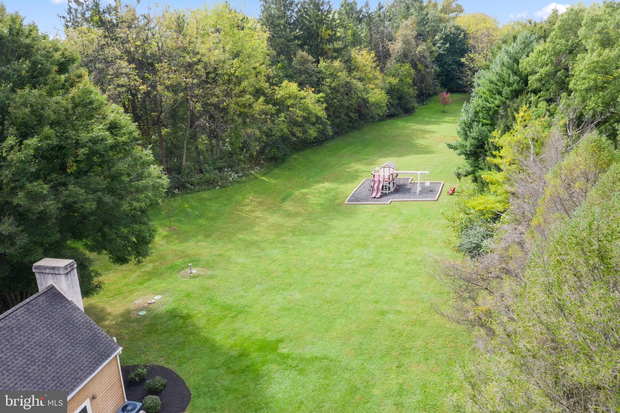 SHADOW OAK - Residential