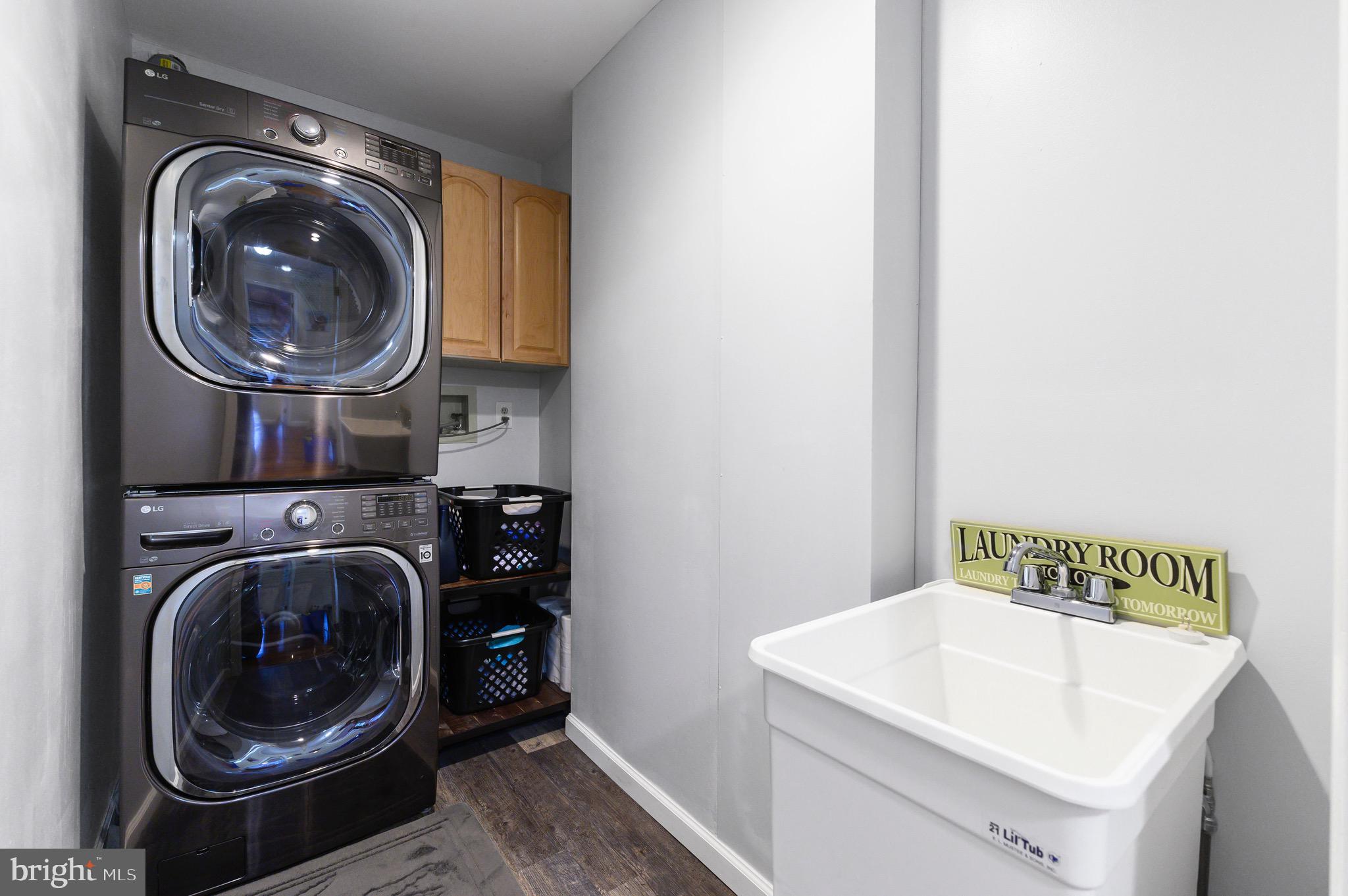 SHADOW OAK - Residential