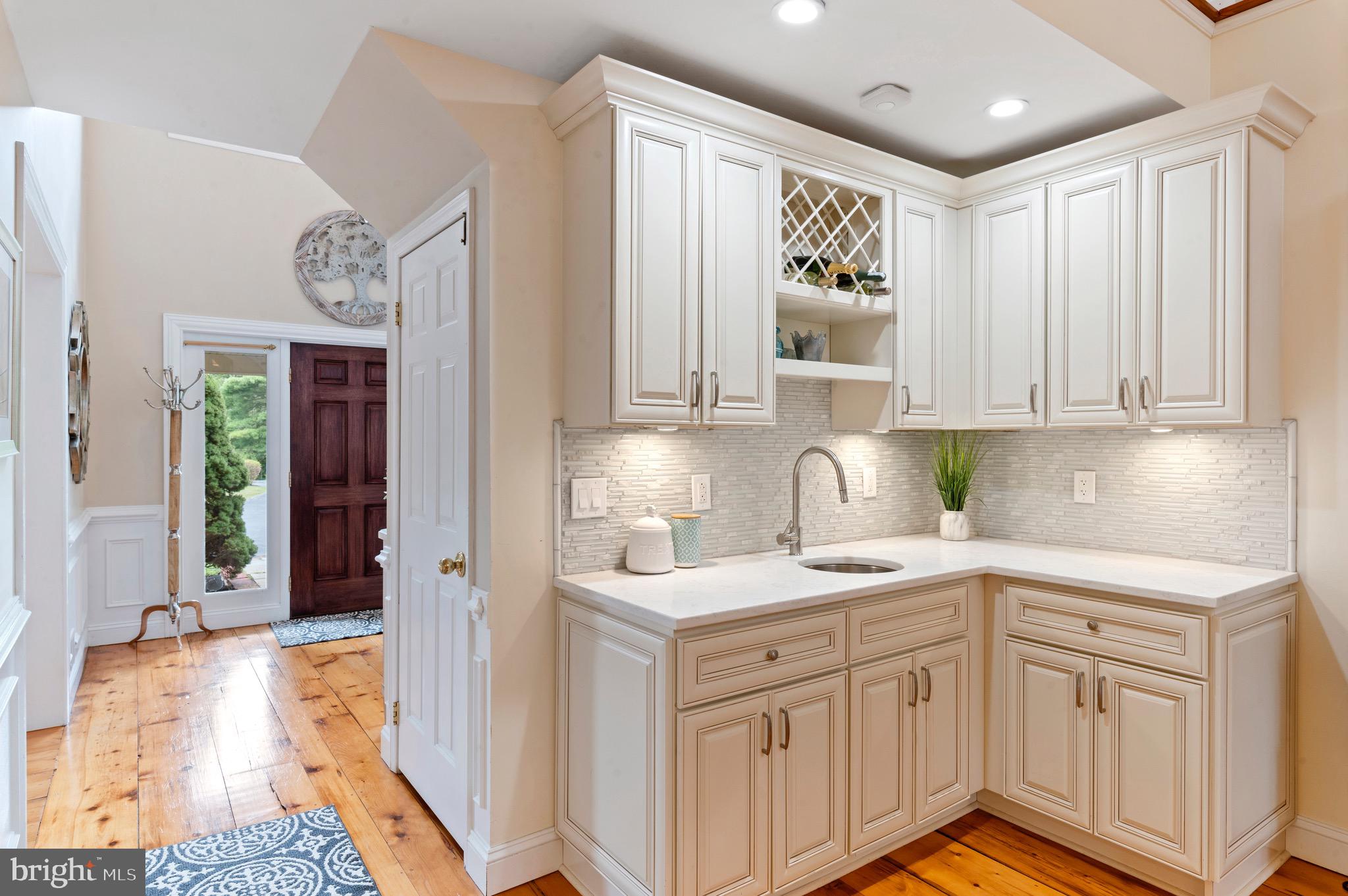 SHADOW OAK - Residential