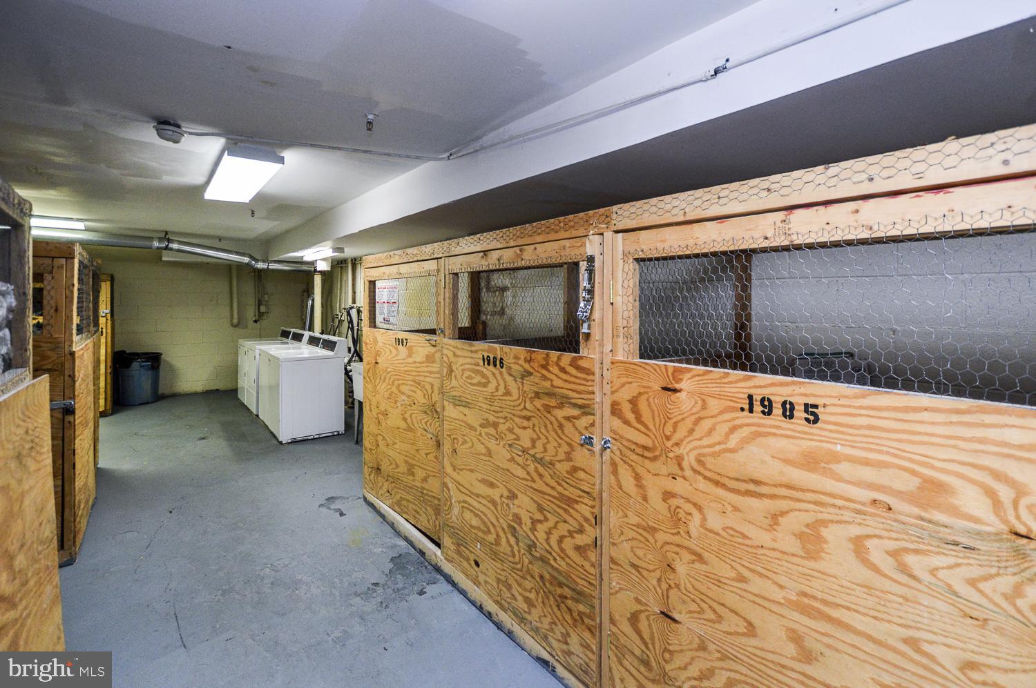 FRENCHMANS CREEK - Residential