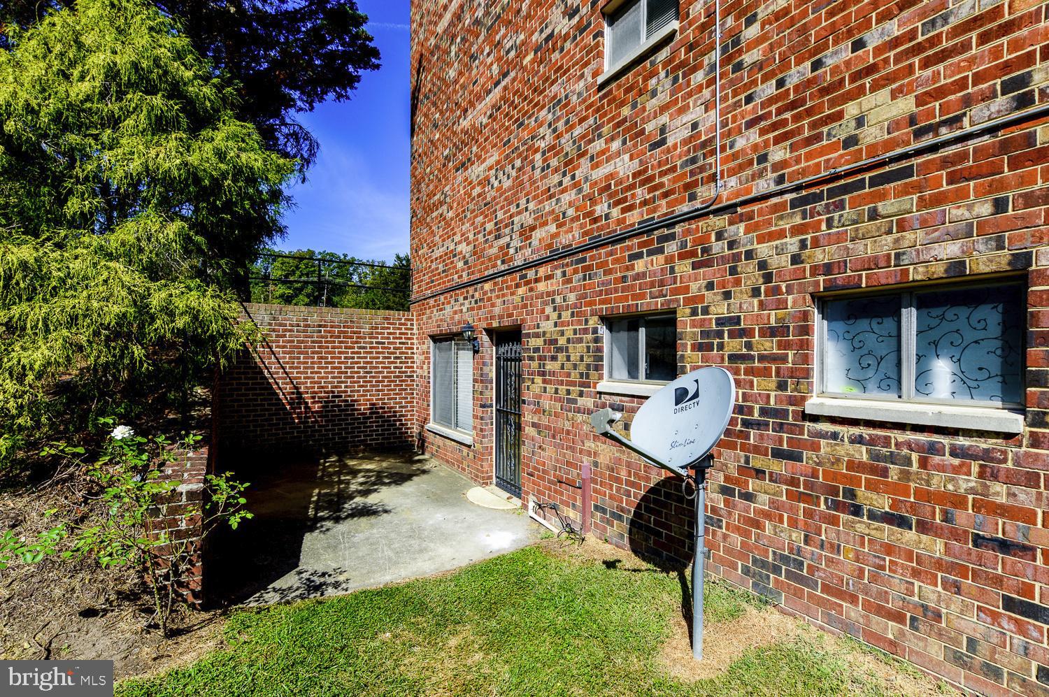 FRENCHMANS CREEK - Residential