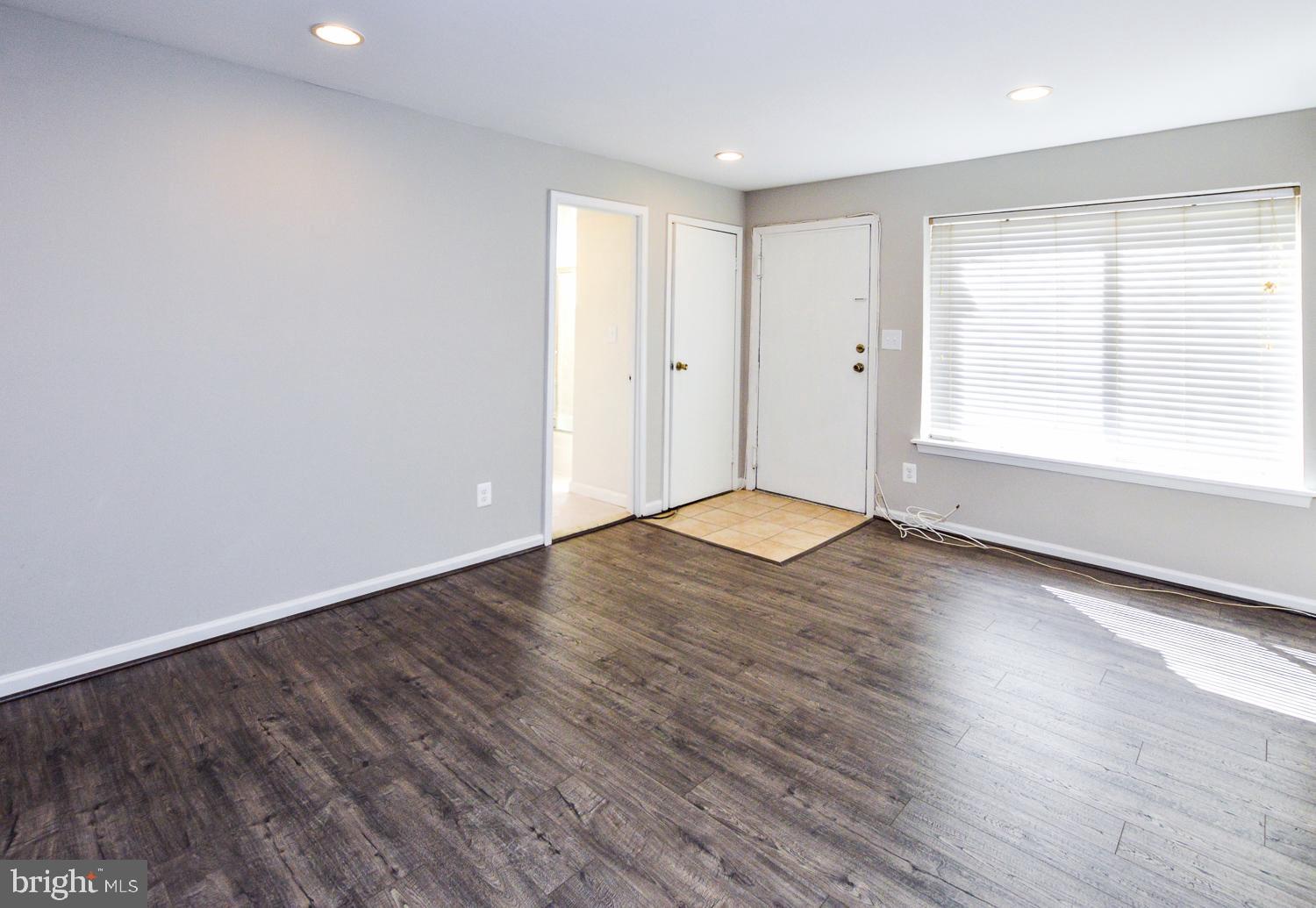 FRENCHMANS CREEK - Residential