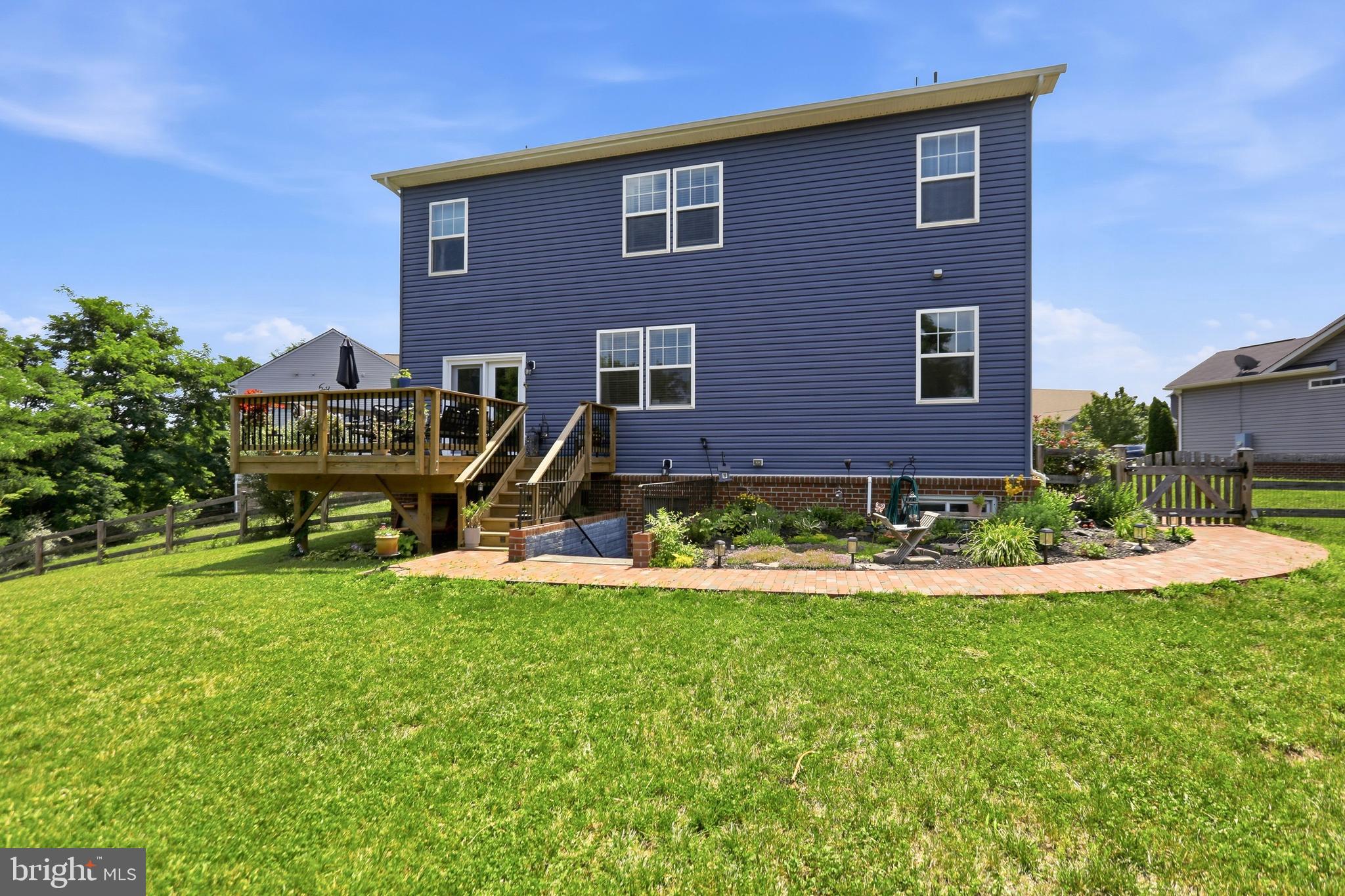 113 DIVOT COURT