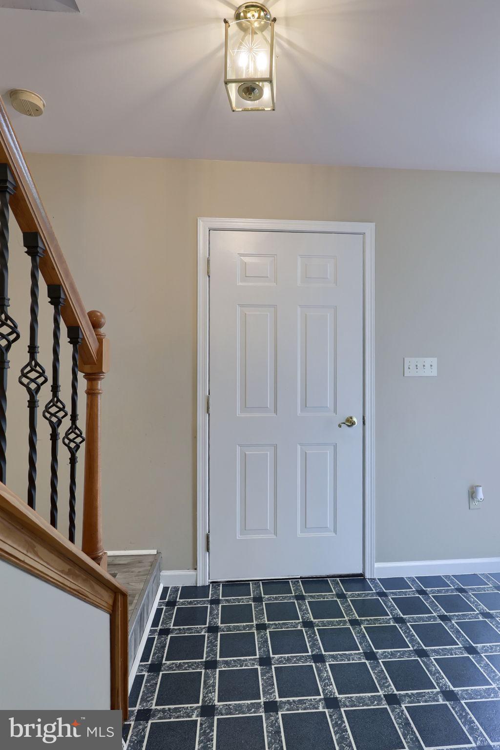 4098 WILLOW LANE