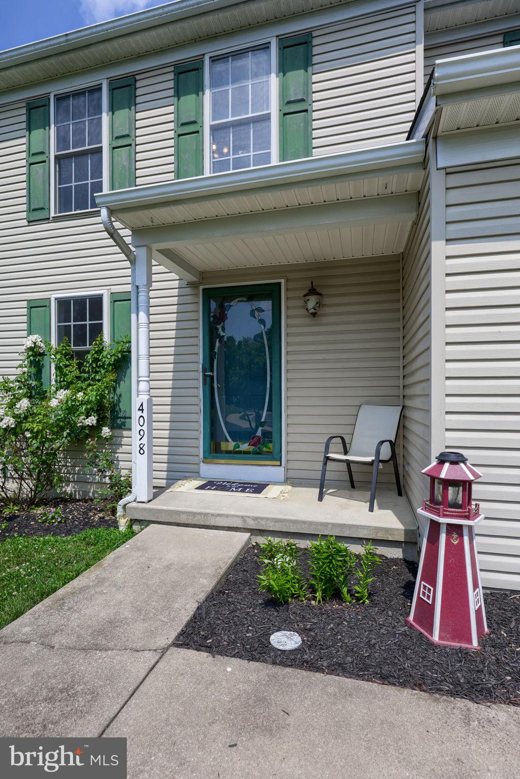 4098 WILLOW LANE