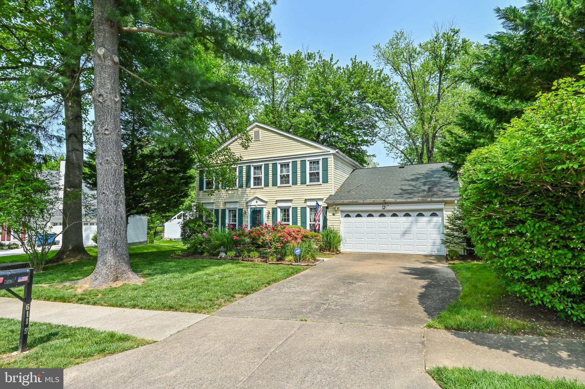 BENT TREE - Residential