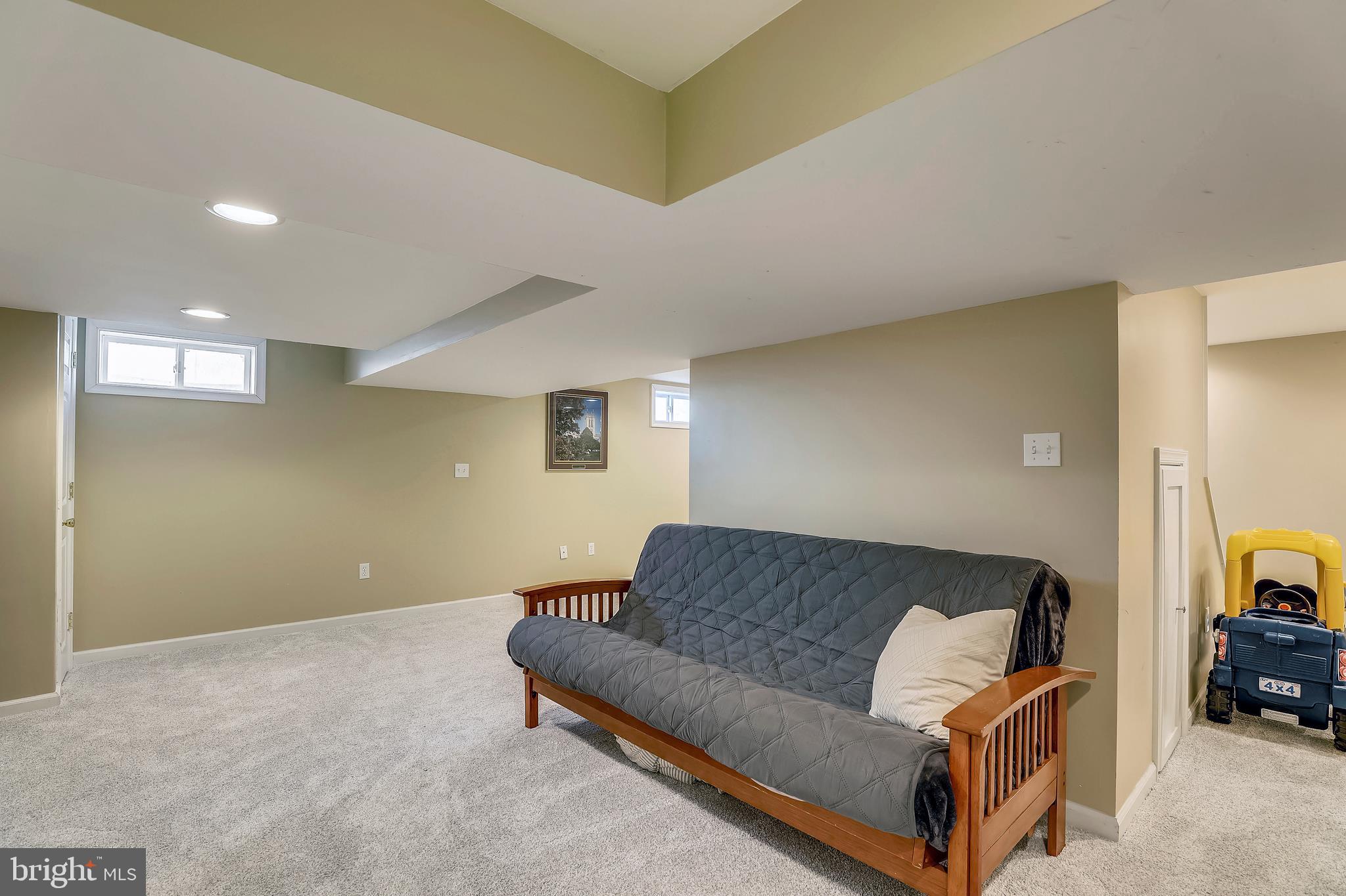 ADMIRAL HEIGHTS - Residential