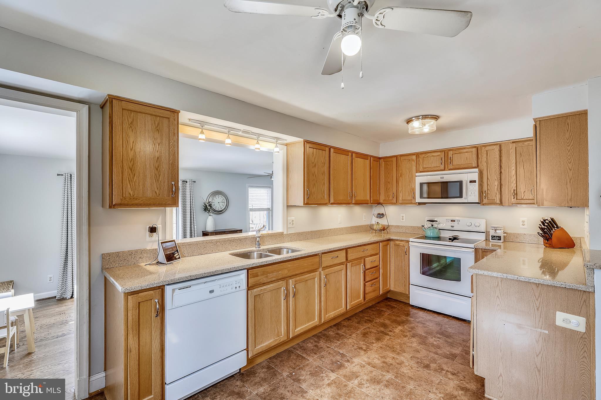 ADMIRAL HEIGHTS - Residential