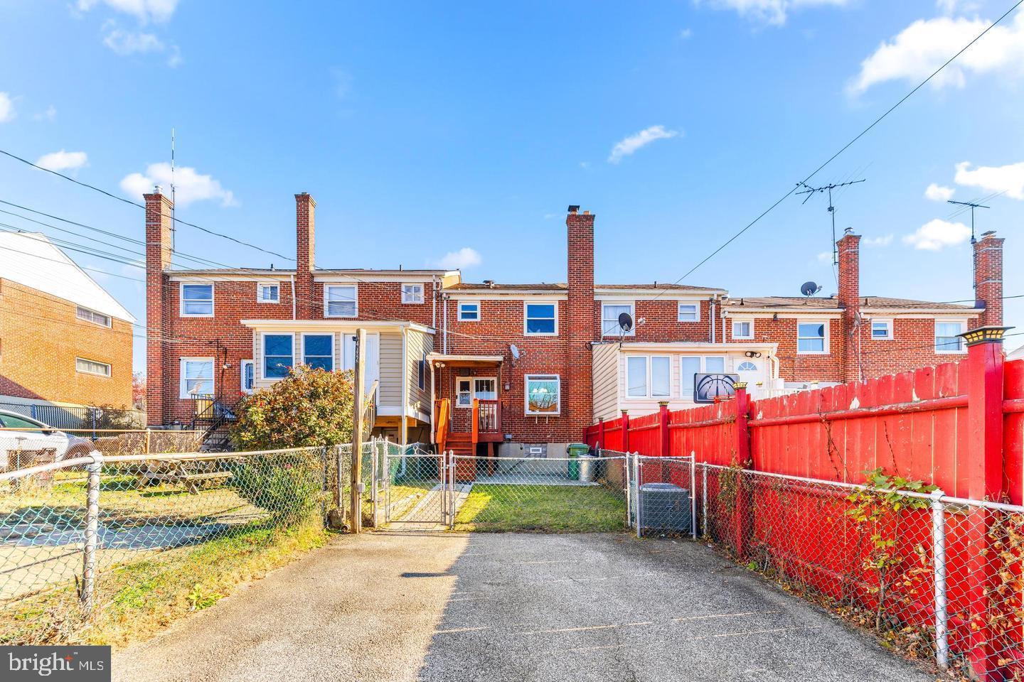 FRIENDSHIP GARDENS - Residential