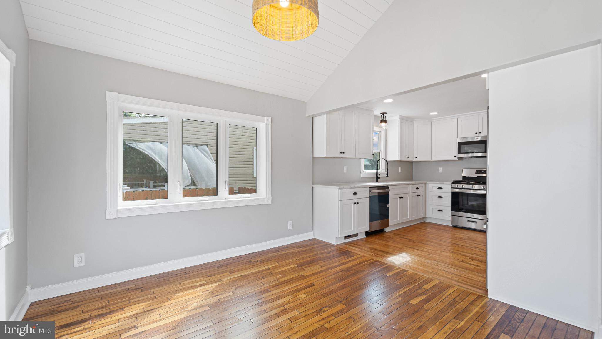 ROLAND TERRACE - Residential