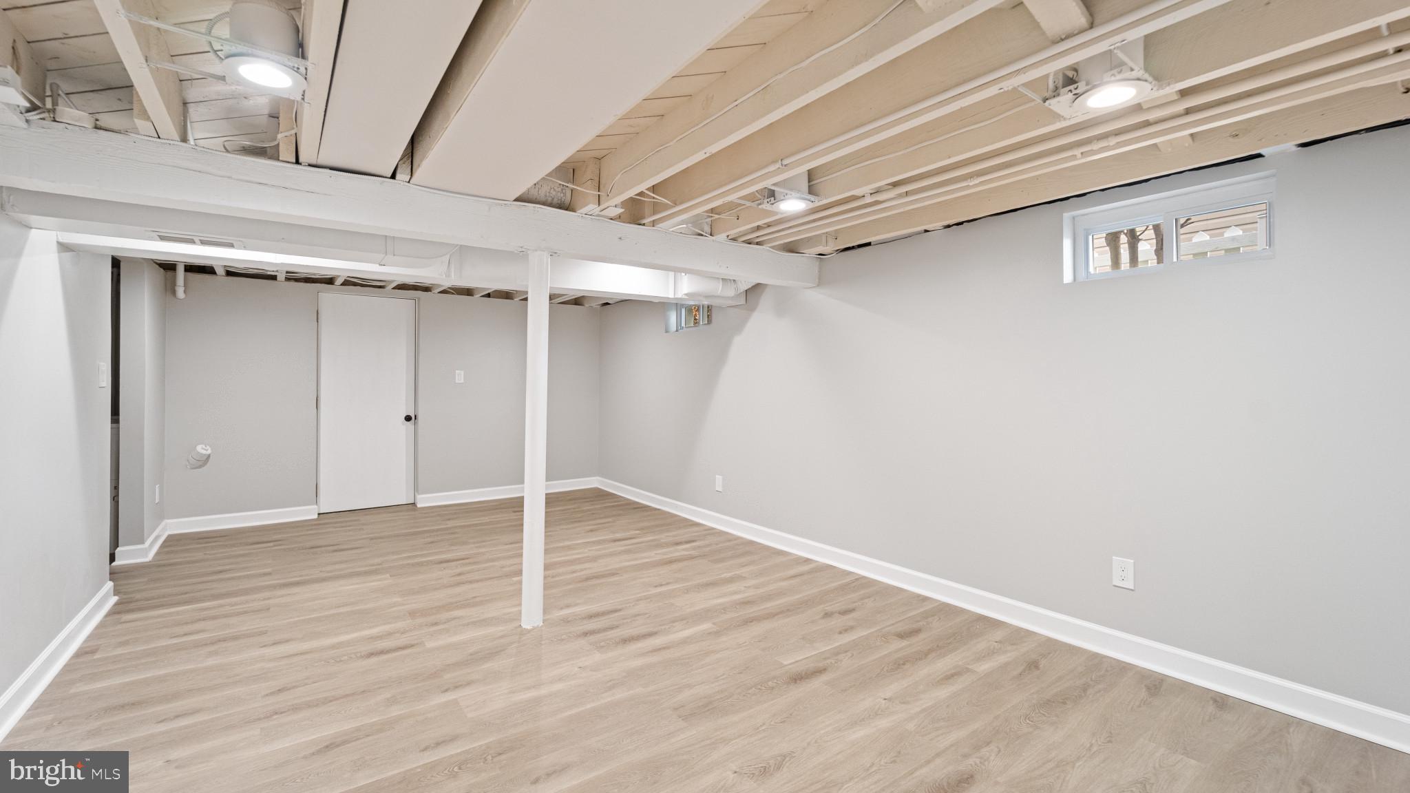 ROLAND TERRACE - Residential