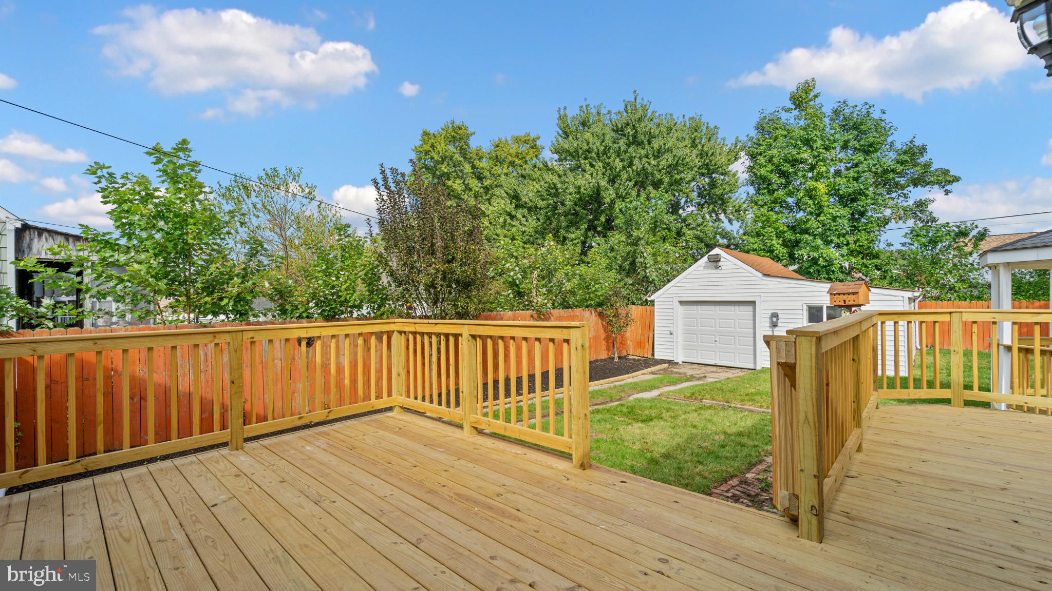 ROLAND TERRACE - Residential