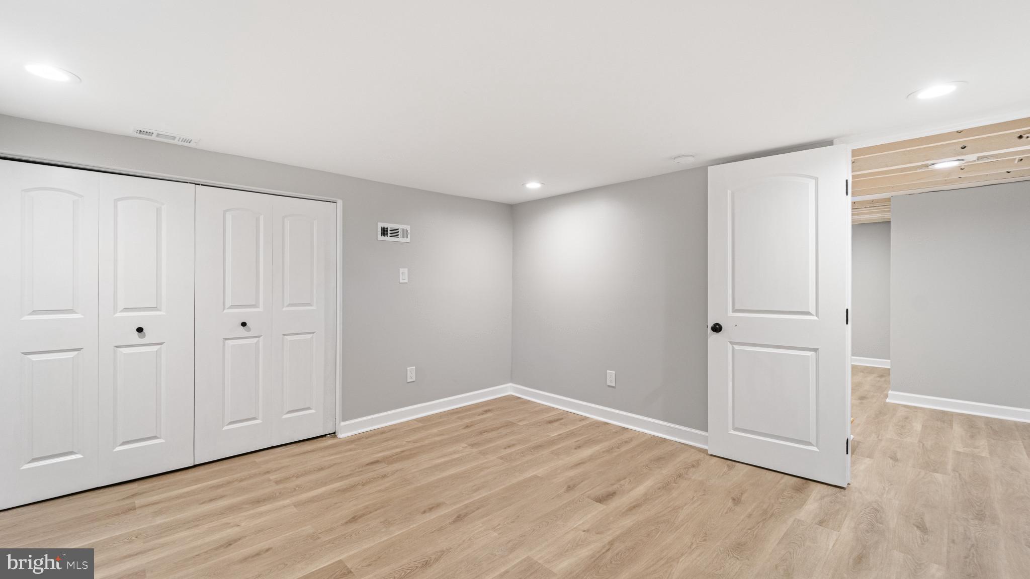 ROLAND TERRACE - Residential