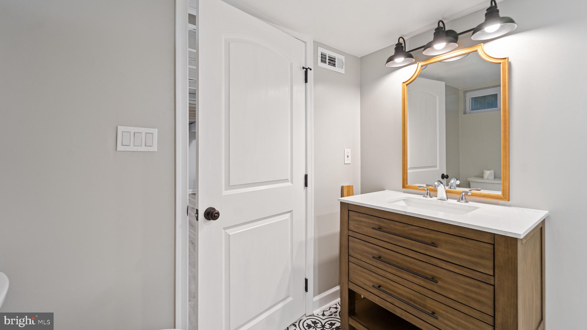 ROLAND TERRACE - Residential