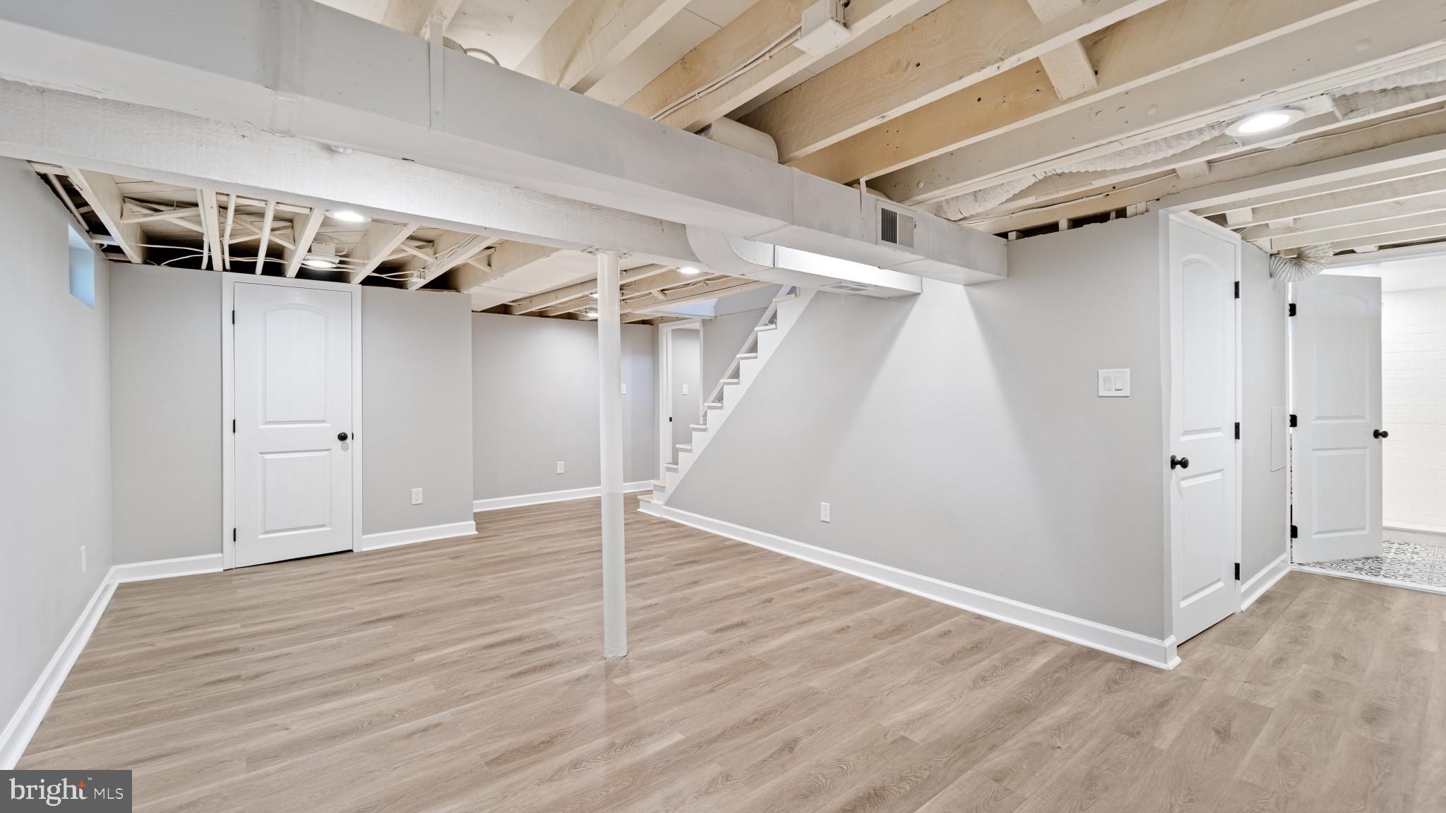 ROLAND TERRACE - Residential