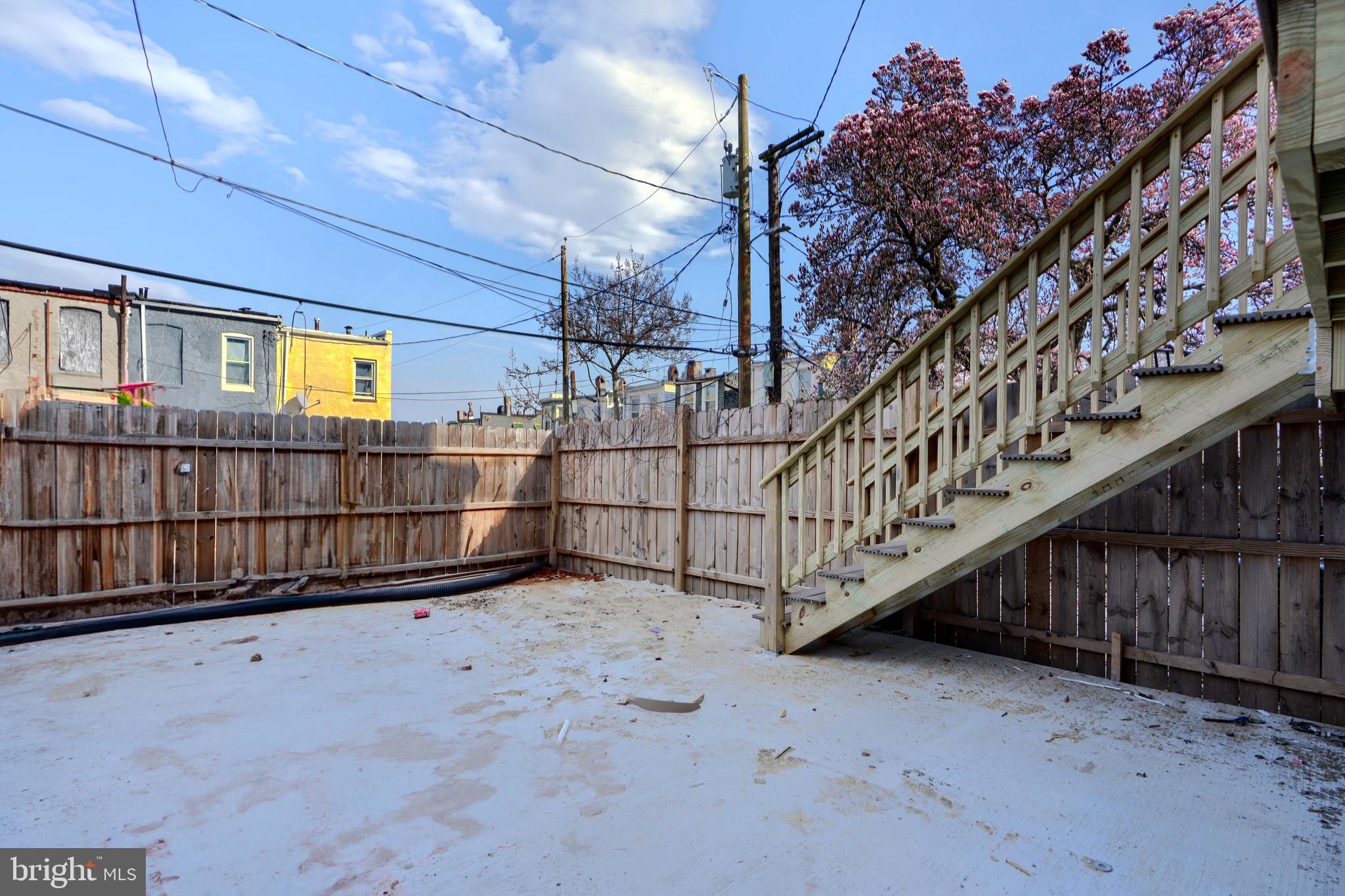 BROADWAY EAST - Residential