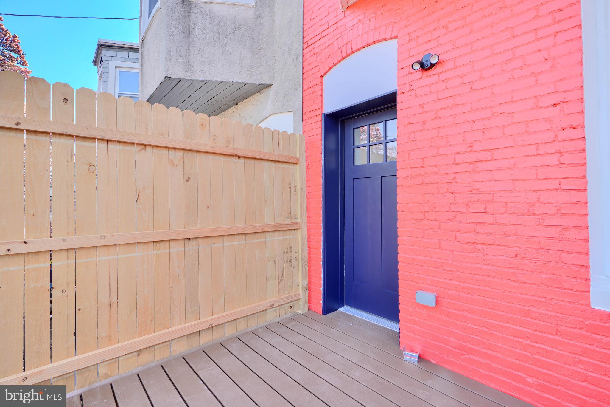 BROADWAY EAST - Residential