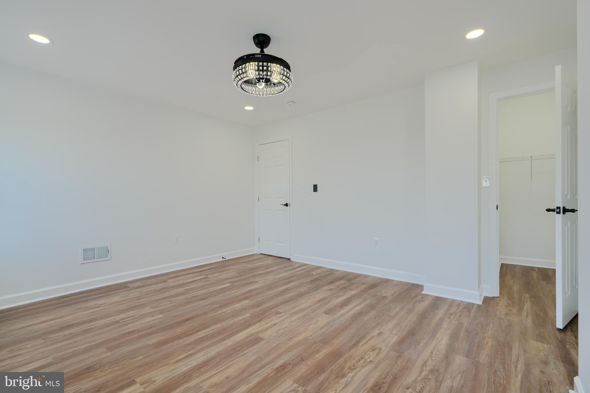 BROADWAY EAST - Residential