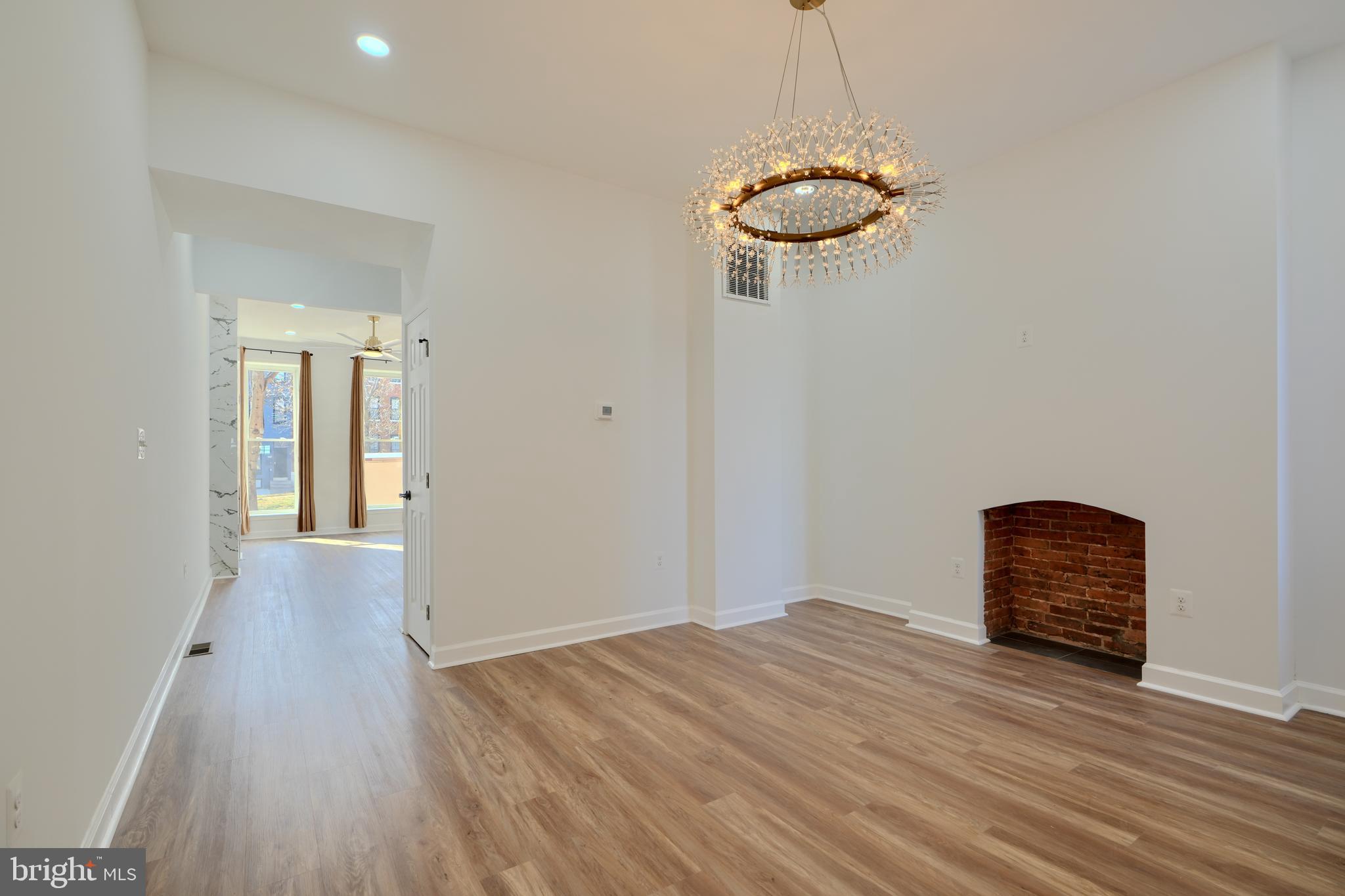 BROADWAY EAST - Residential